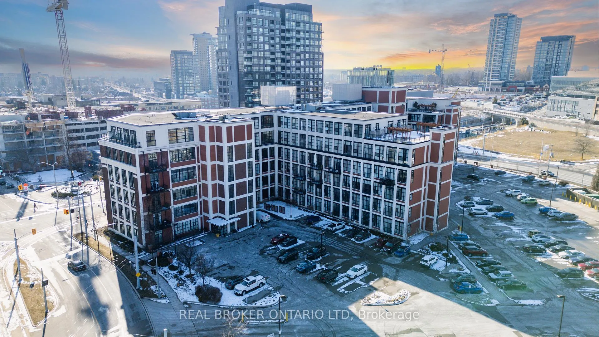 Photo 25 of Unit 616, 404 King Street W, Kitchener — HOMEH