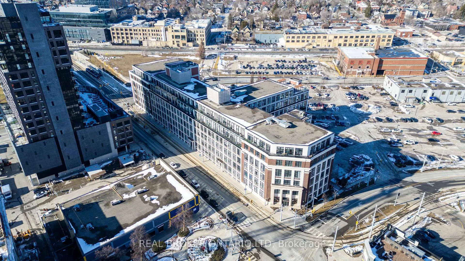 Photo 38 of Unit 616, 404 King Street W, Kitchener — HOMEH