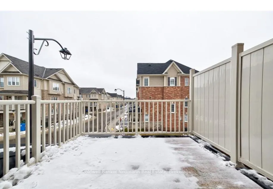 Photo 8 of Unit 43, 88 Decorso Drive, Guelph, Kortright East — HOMEH