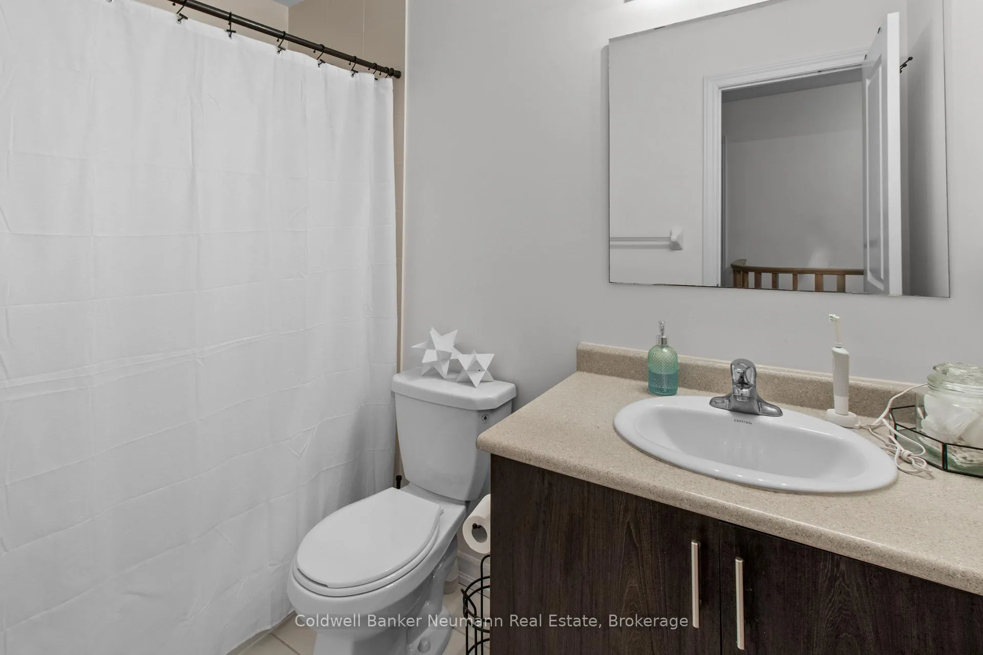 Photo 14 of Unit 43, 88 Decorso Drive, Guelph, Kortright East — HOMEH