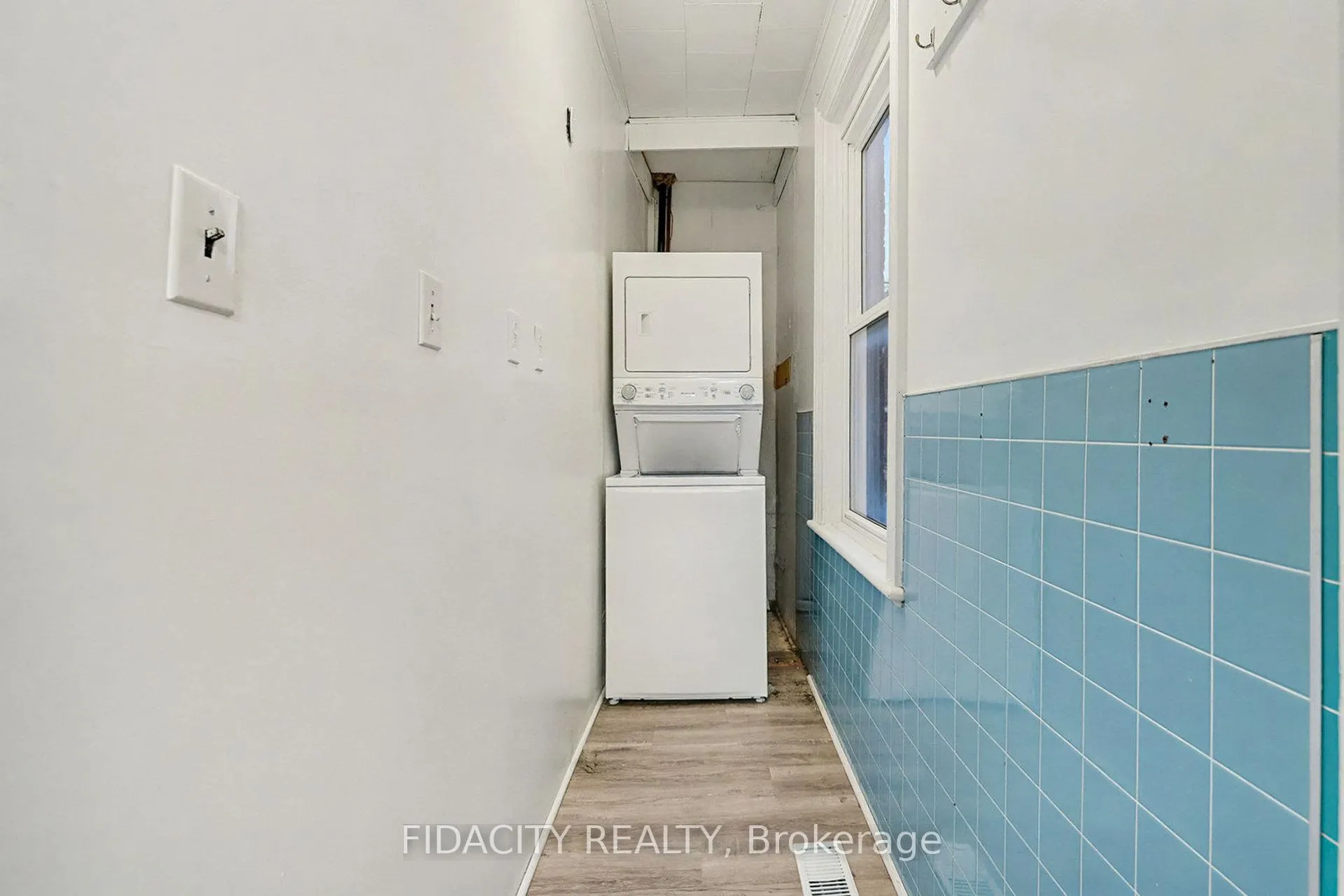 Photo 22 of 38 Winnifred Street N, Smiths Falls — HOMEH