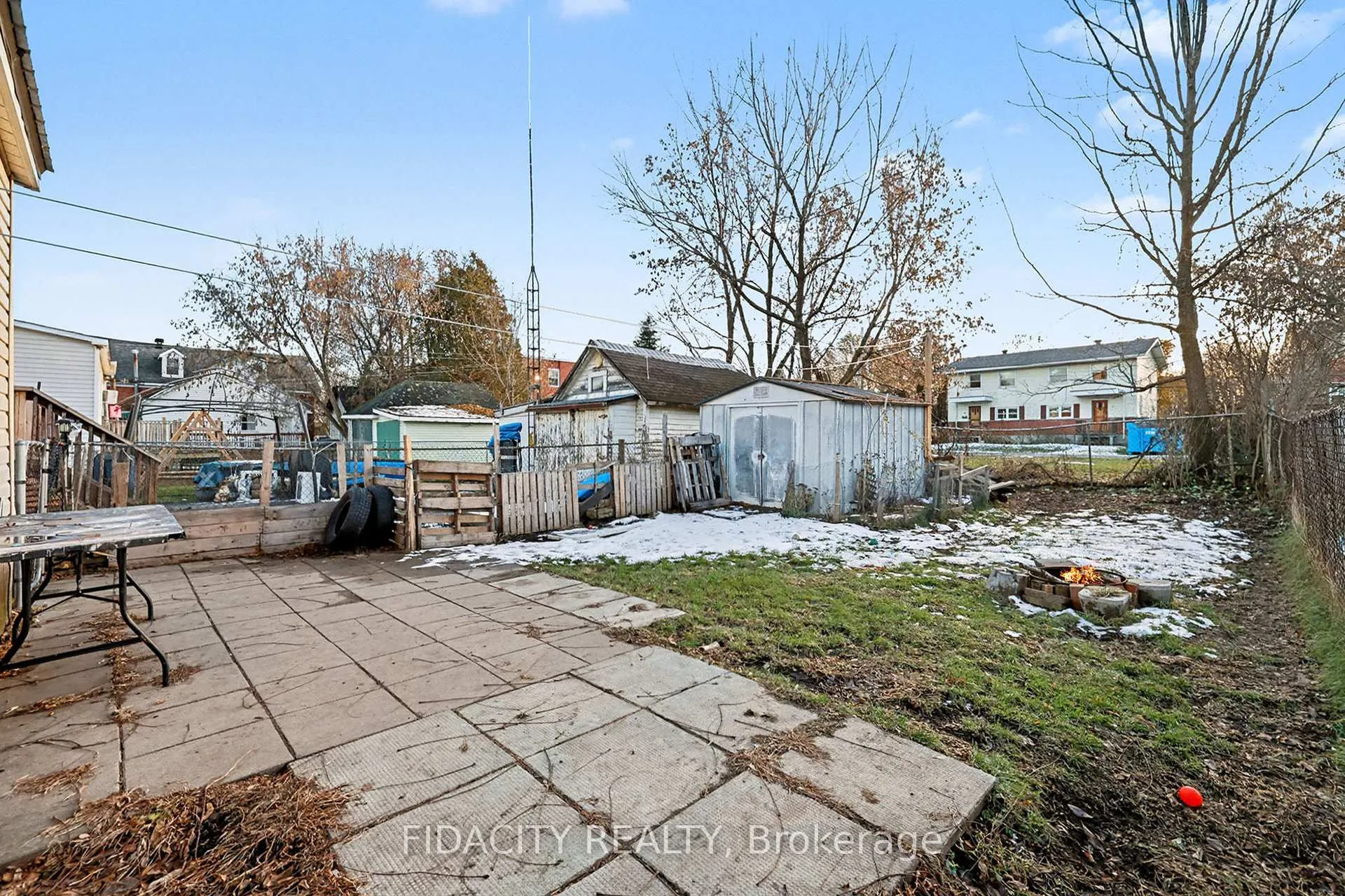 Photo 25 of 38 Winnifred Street N, Smiths Falls — HOMEH