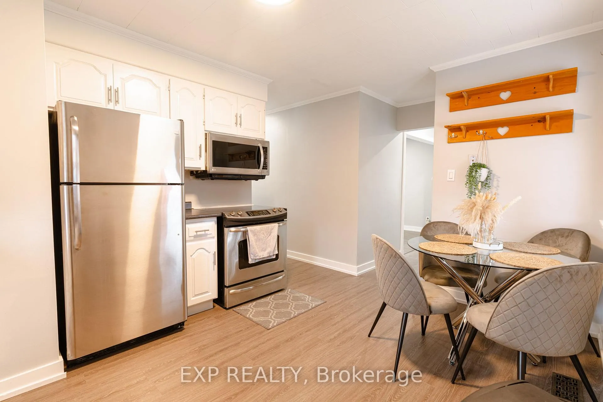 Photo 8 of 280 Wilson Avenue, Kitchener — HOMEH