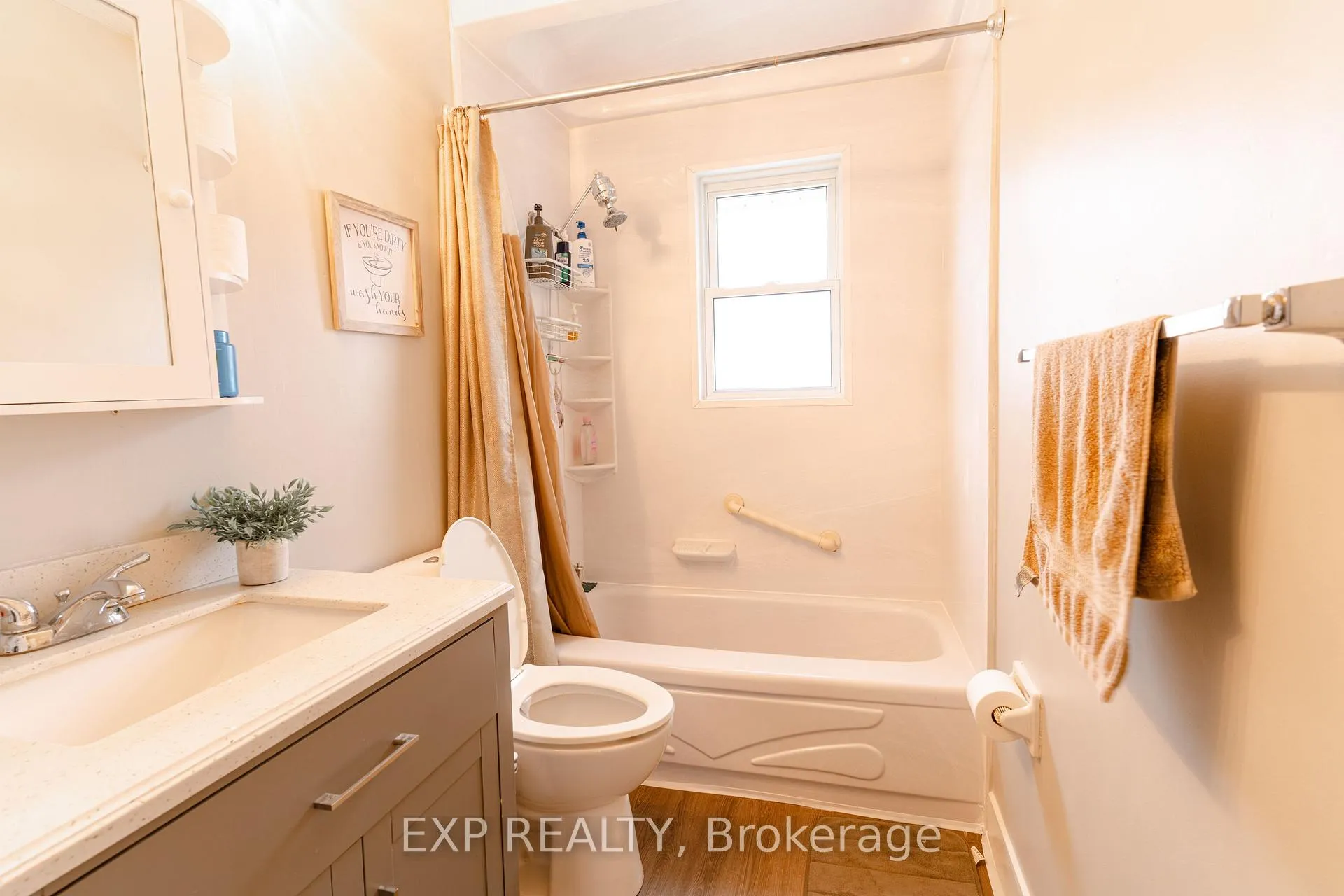 Photo 14 of 280 Wilson Avenue, Kitchener — HOMEH