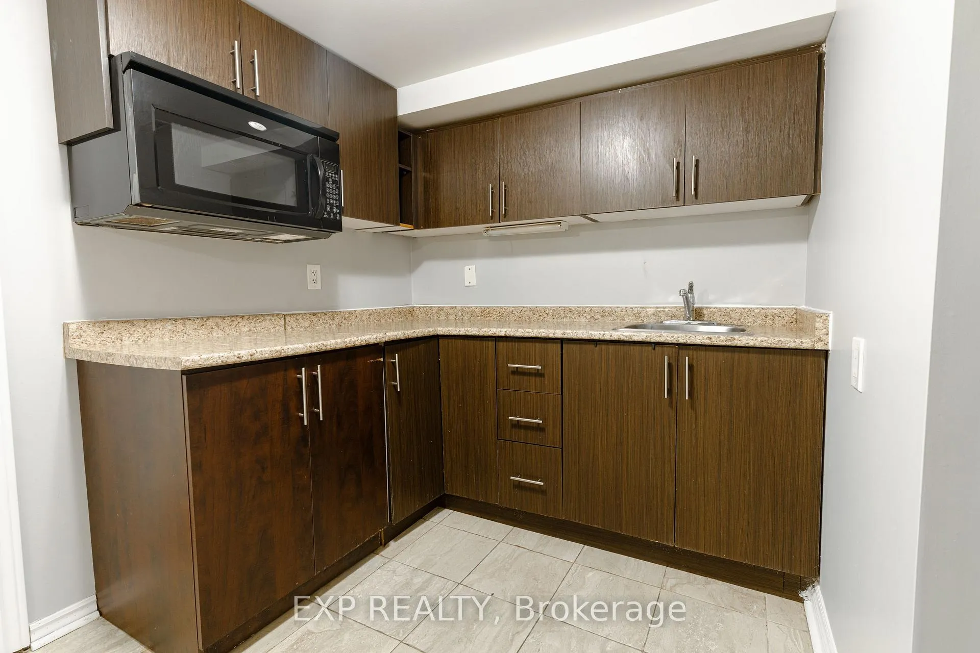 Photo 27 of 280 Wilson Avenue, Kitchener — HOMEH