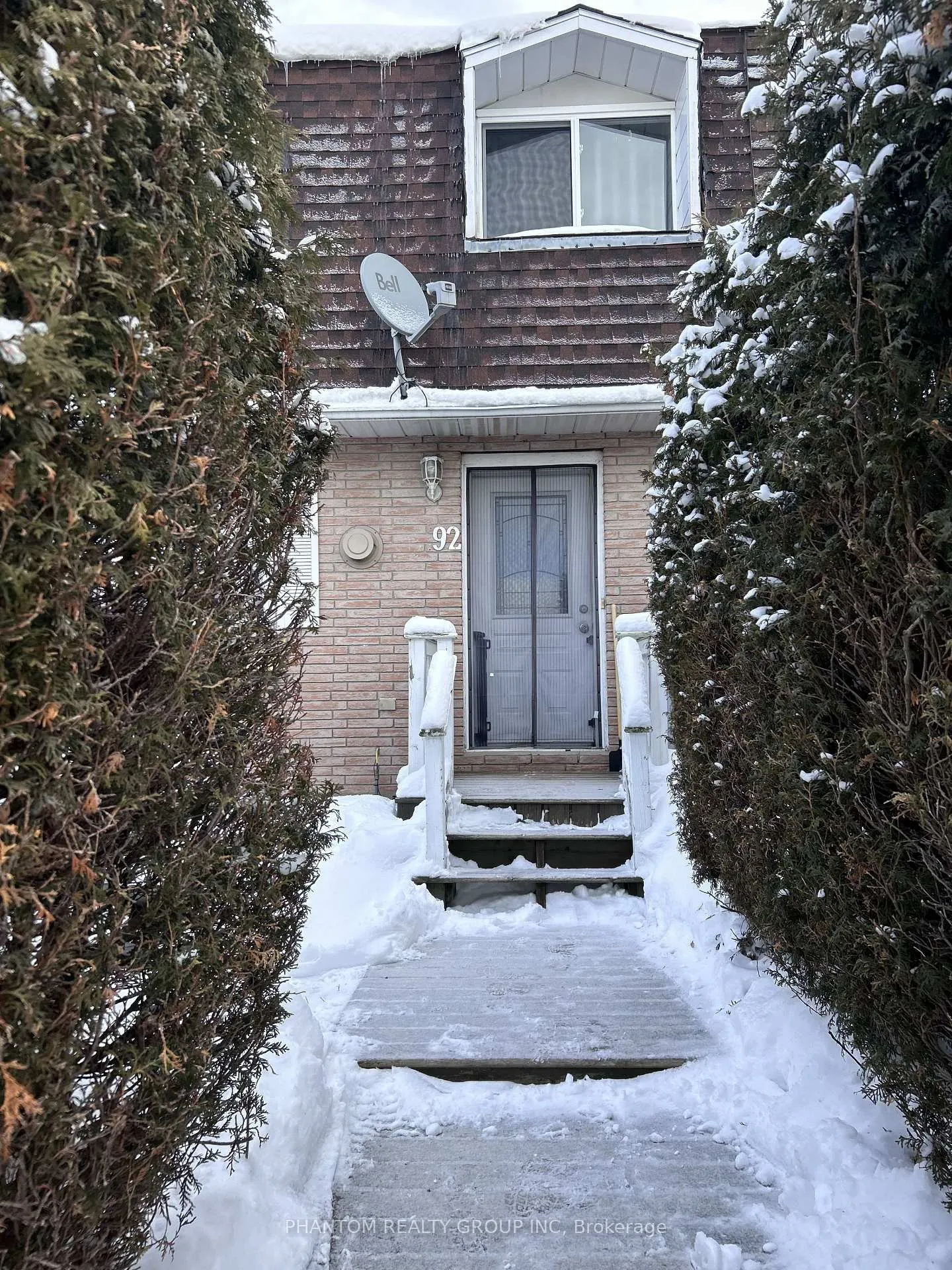 Front of 92 Carraway Crescent