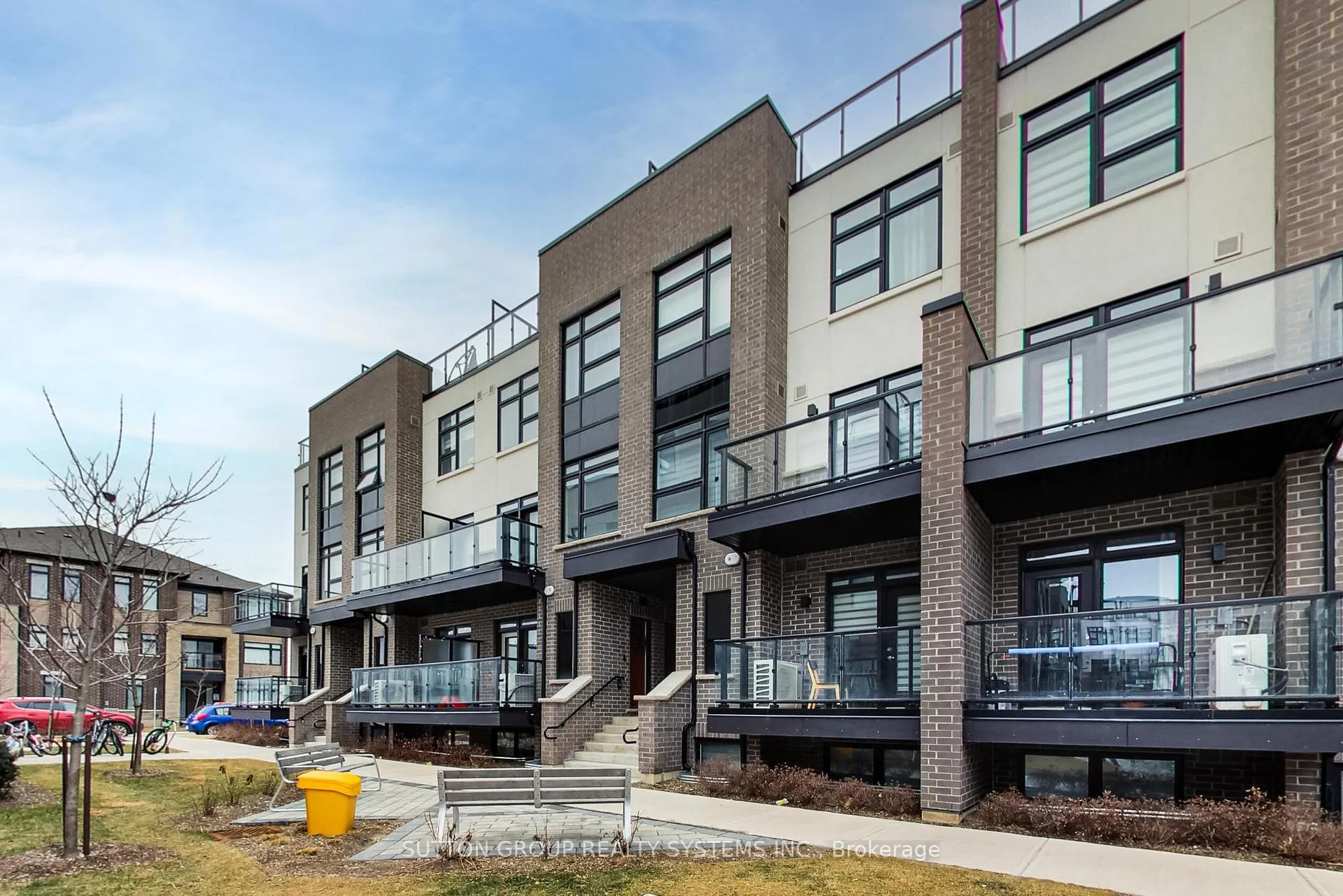 Front of Unit 109, 1573 Rose Way