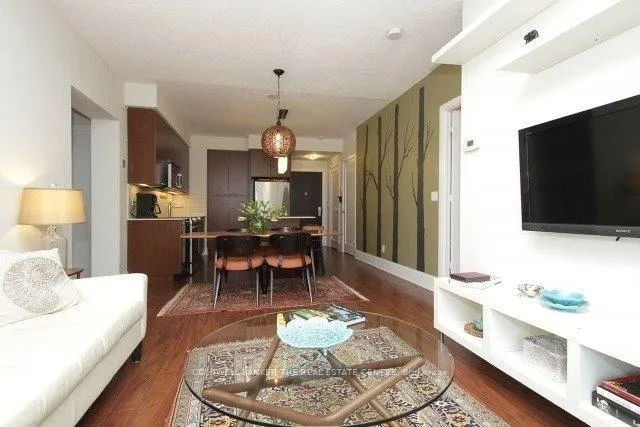 Photo 2 of Unit 419, 70 Roehampton Avenue, Toronto, Mount Pleasant West — HOMEH