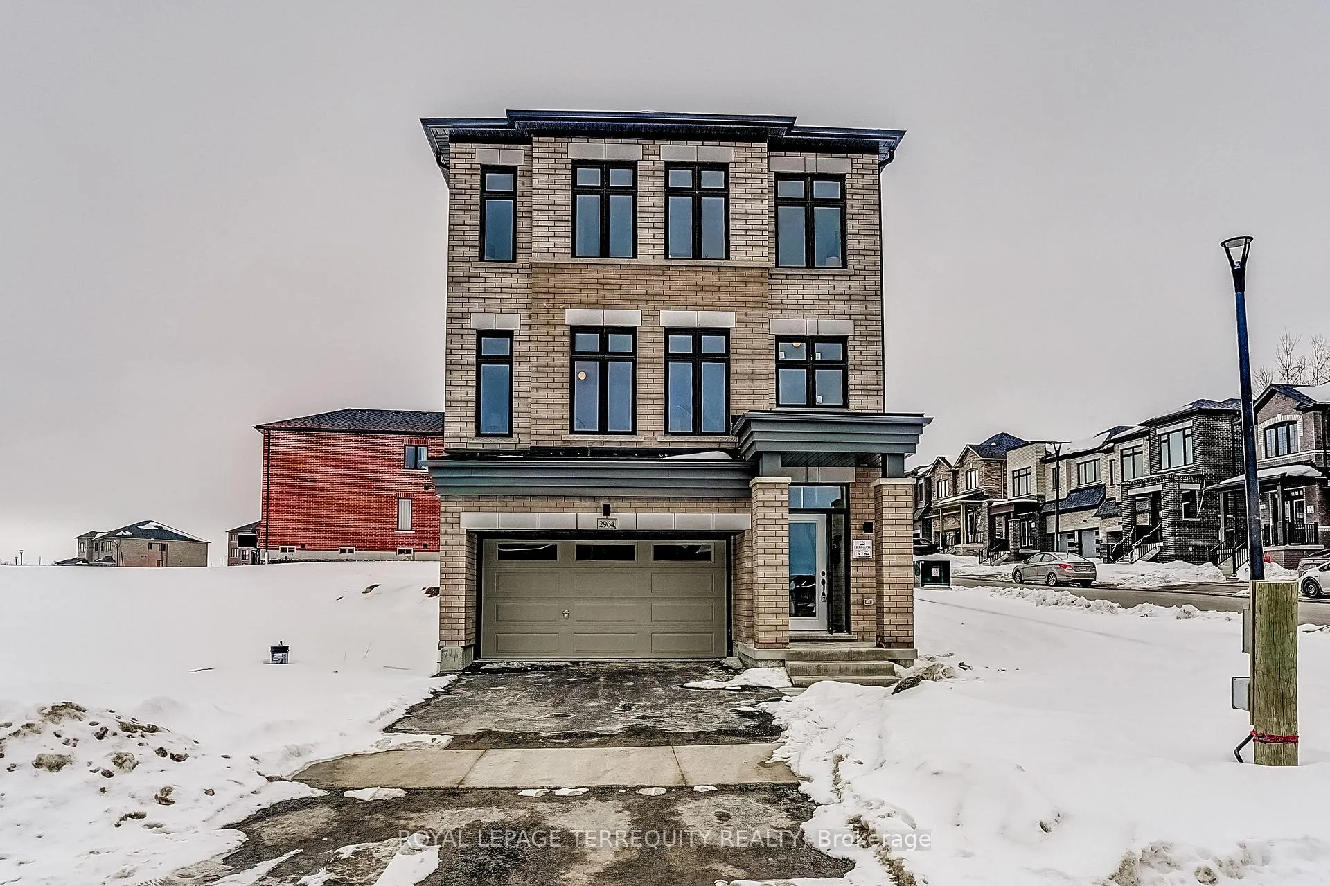 Photo 2 of 2964 Starlight Drive, Pickering, Rural Pickering — HOMEH