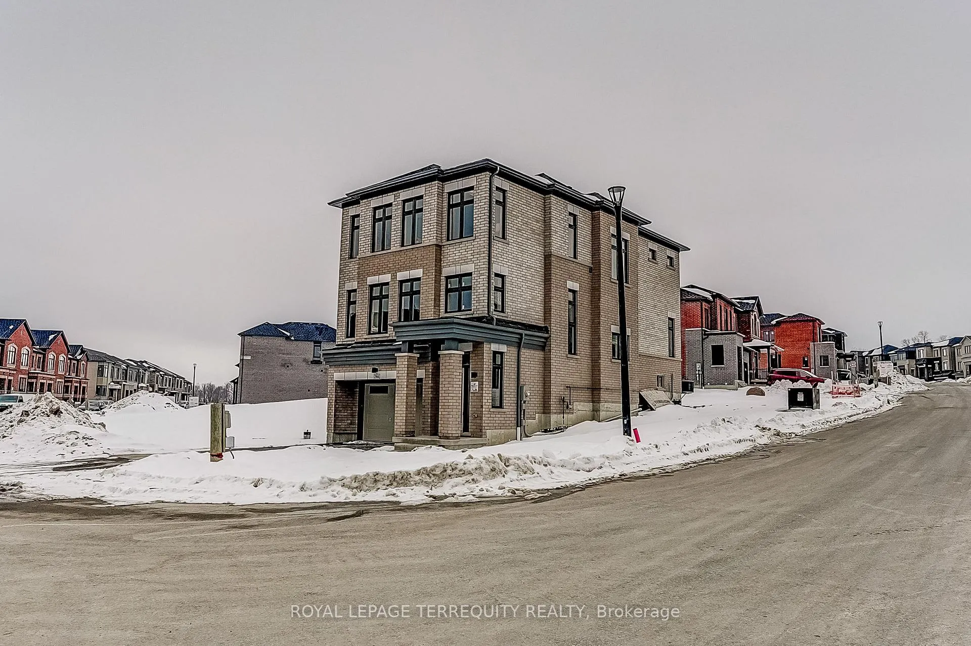 Photo 3 of 2964 Starlight Drive, Pickering, Rural Pickering — HOMEH