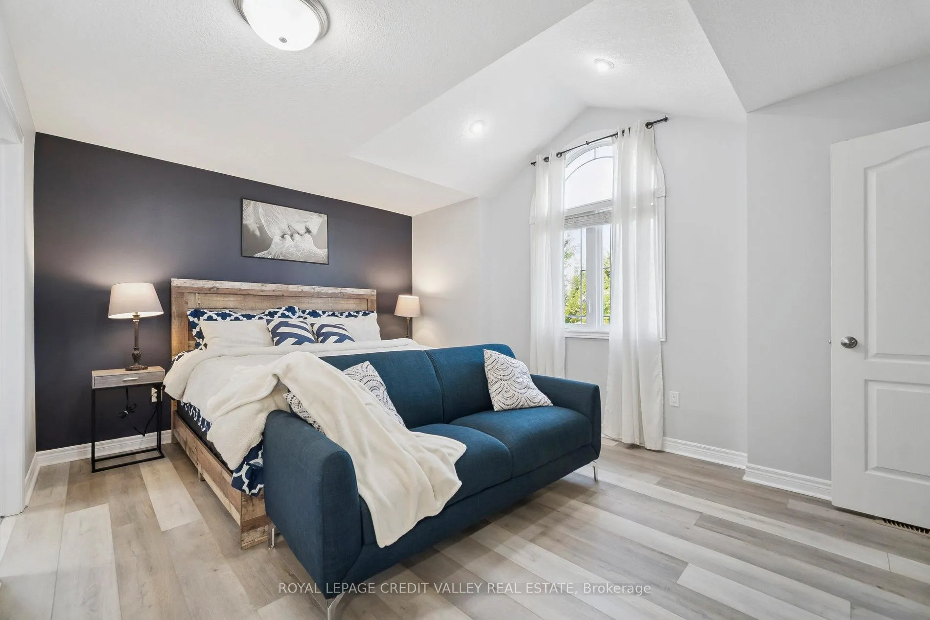 Photo 25 of 9 Peach Tree Boulevard, St. Thomas — HOMEH