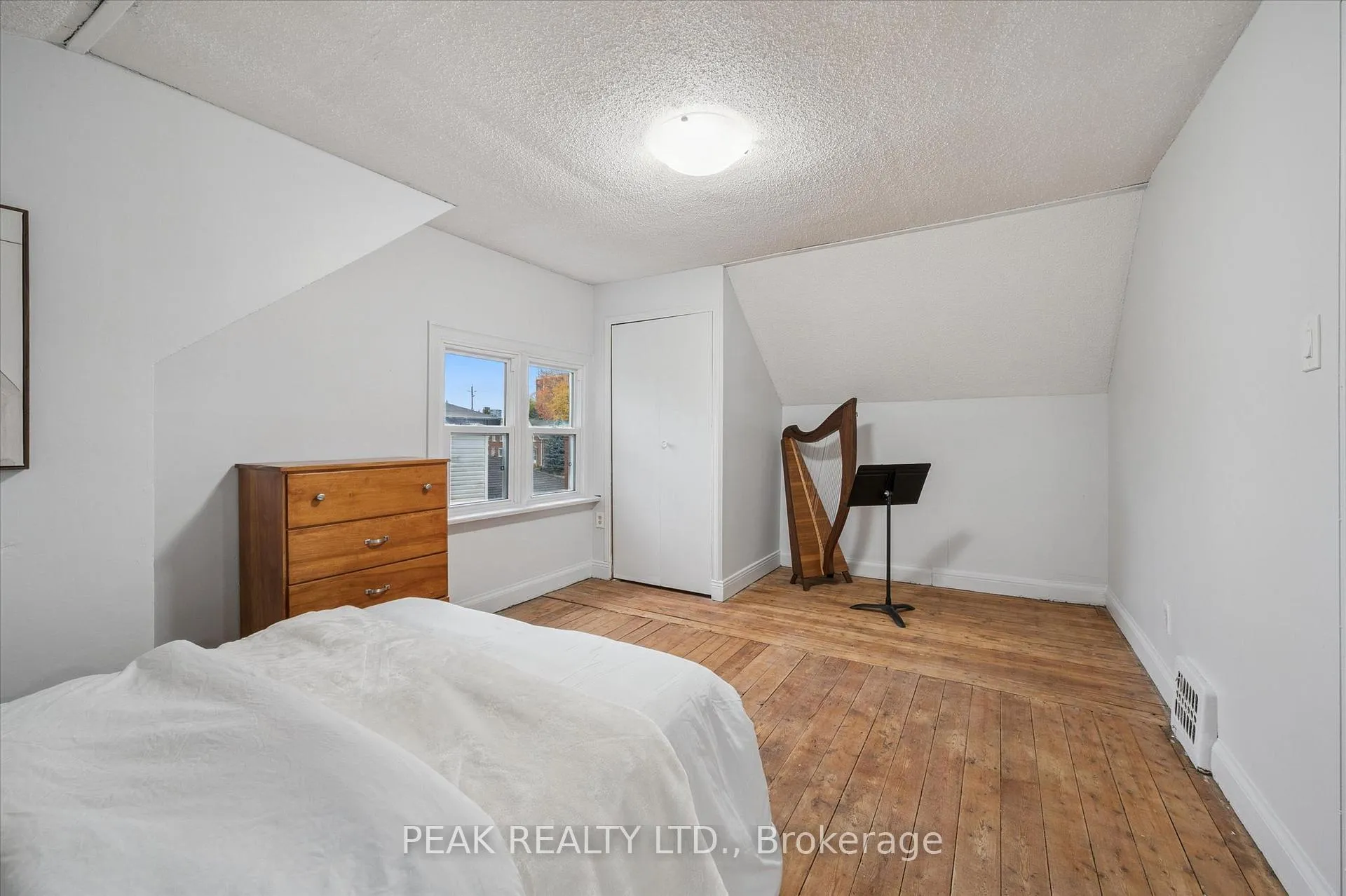 Photo 22 of 145 Bridgeport Road E, Waterloo — HOMEH