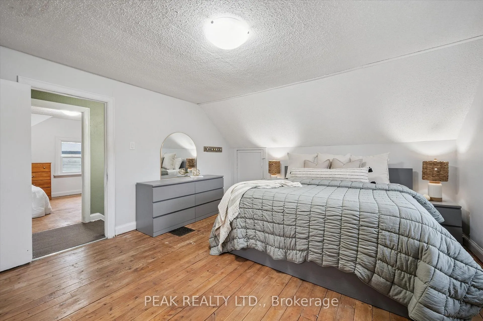 Photo 23 of 145 Bridgeport Road E, Waterloo — HOMEH