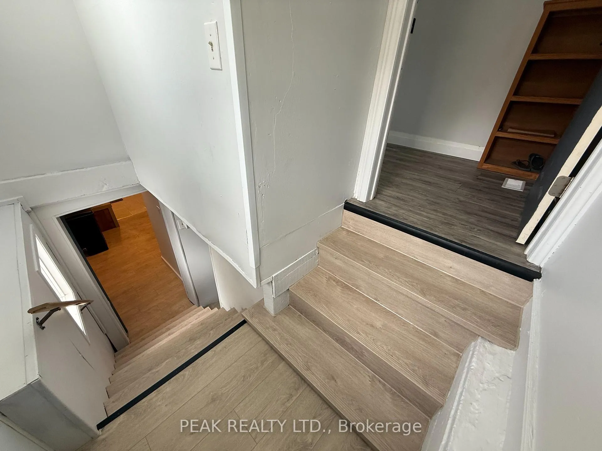 Photo 24 of 145 Bridgeport Road E, Waterloo — HOMEH