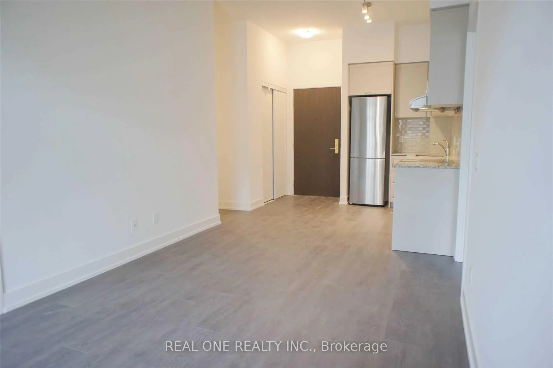 Photo 5 of Unit 111W, 268 Buchanan Drive, Markham, Unionville — HOMEH
