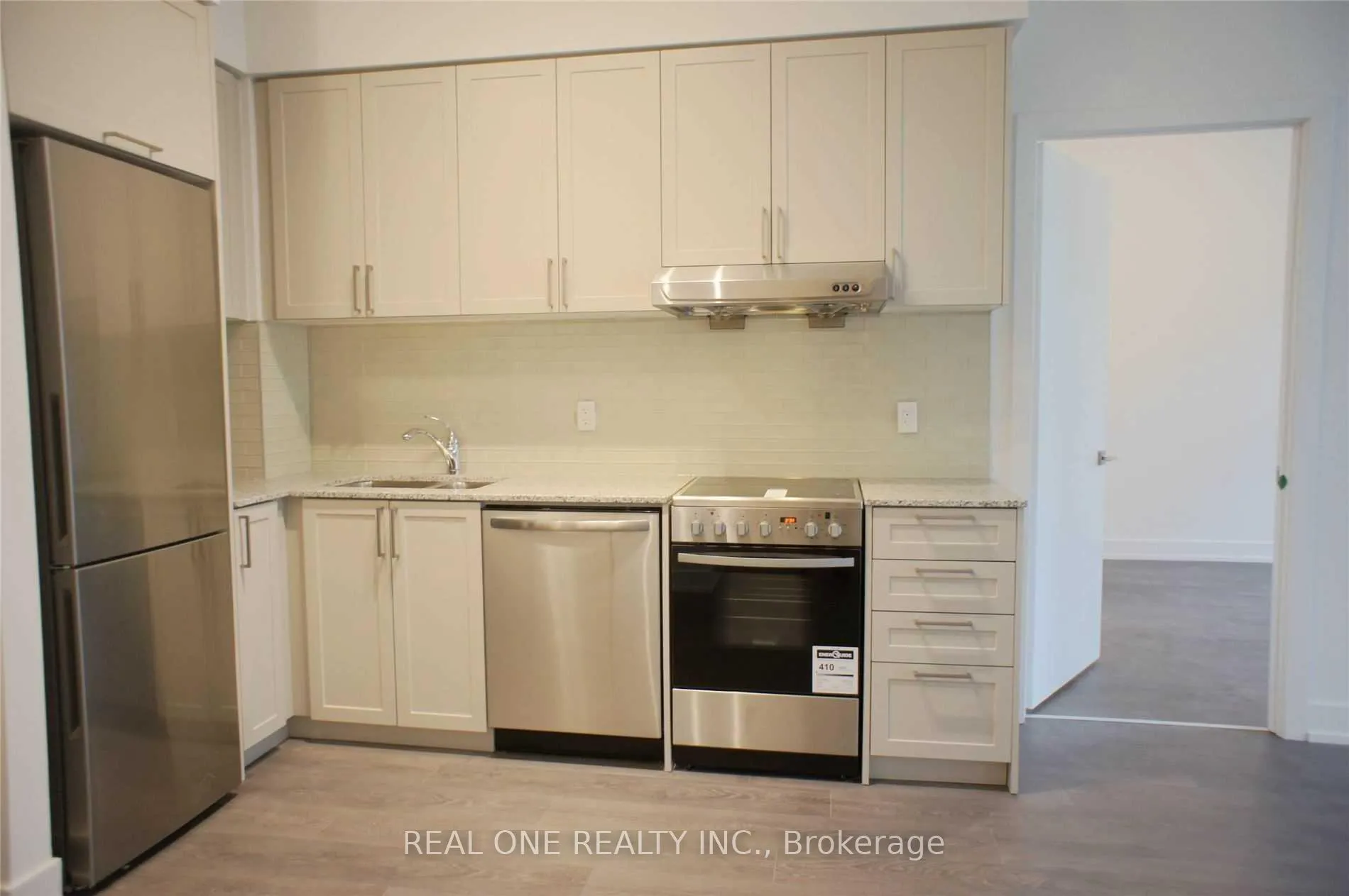 Photo 7 of Unit 111W, 268 Buchanan Drive, Markham, Unionville — HOMEH