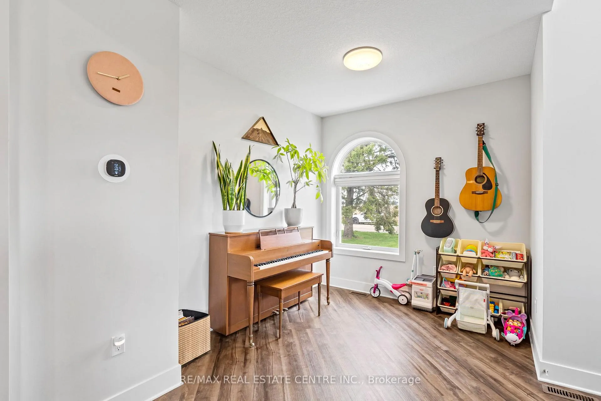 Photo 6 of 21575 Heritage Road, Thames Centre, Rural Thames Centre — HOMEH