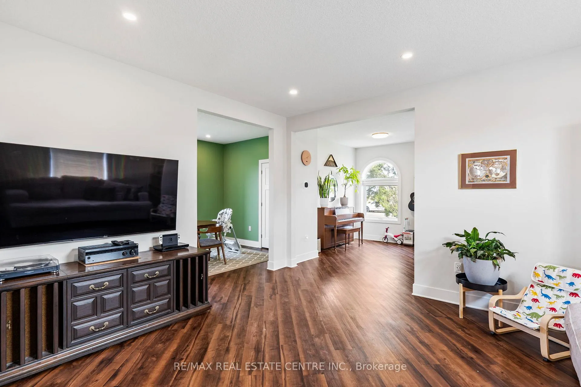 Photo 10 of 21575 Heritage Road, Thames Centre, Rural Thames Centre — HOMEH