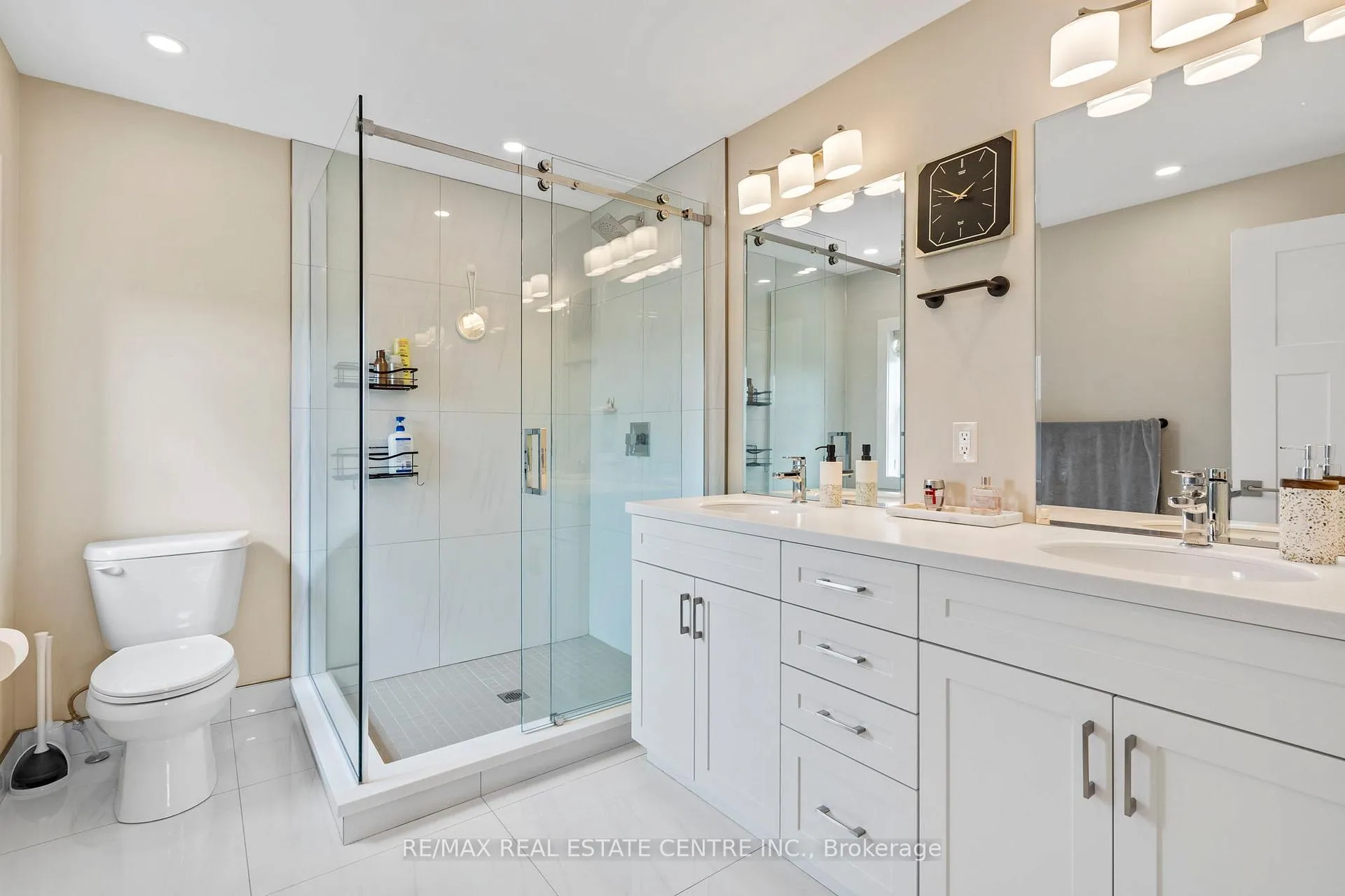Photo 24 of 21575 Heritage Road, Thames Centre, Rural Thames Centre — HOMEH