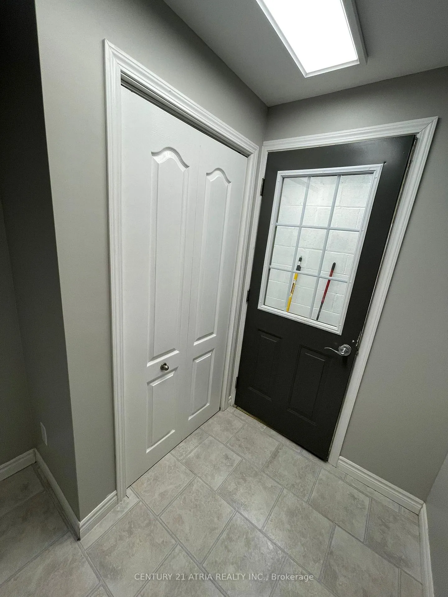 Photo 3 of Unit #Bsmt, 97 Shirley Avenue, Barrie, Sunnidale — HOMEH