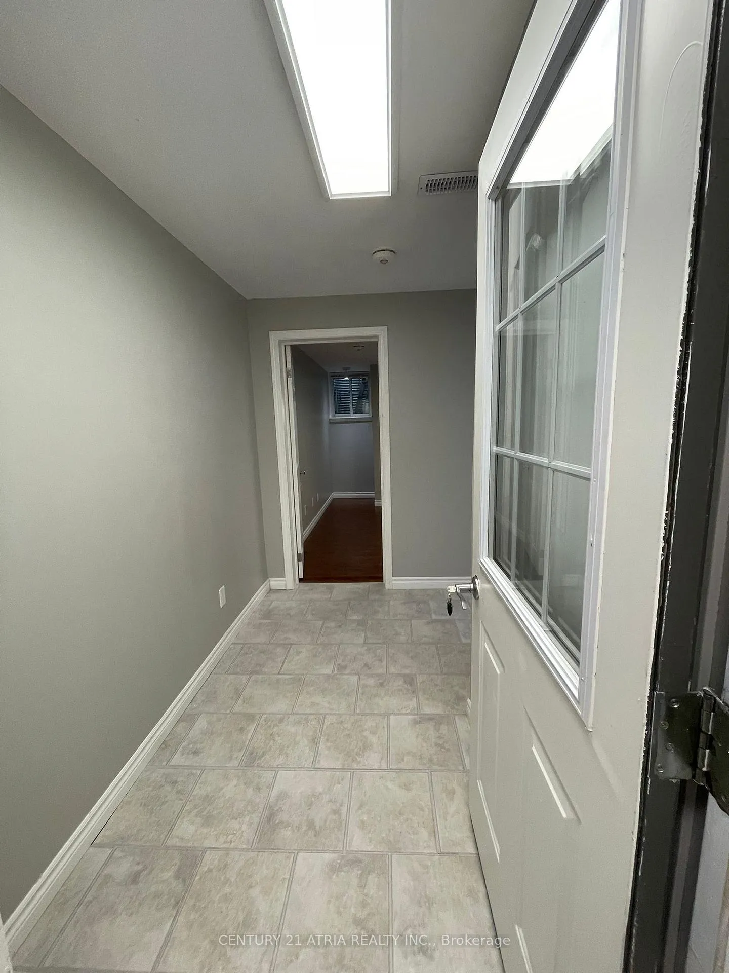 Photo 4 of Unit #Bsmt, 97 Shirley Avenue, Barrie, Sunnidale — HOMEH