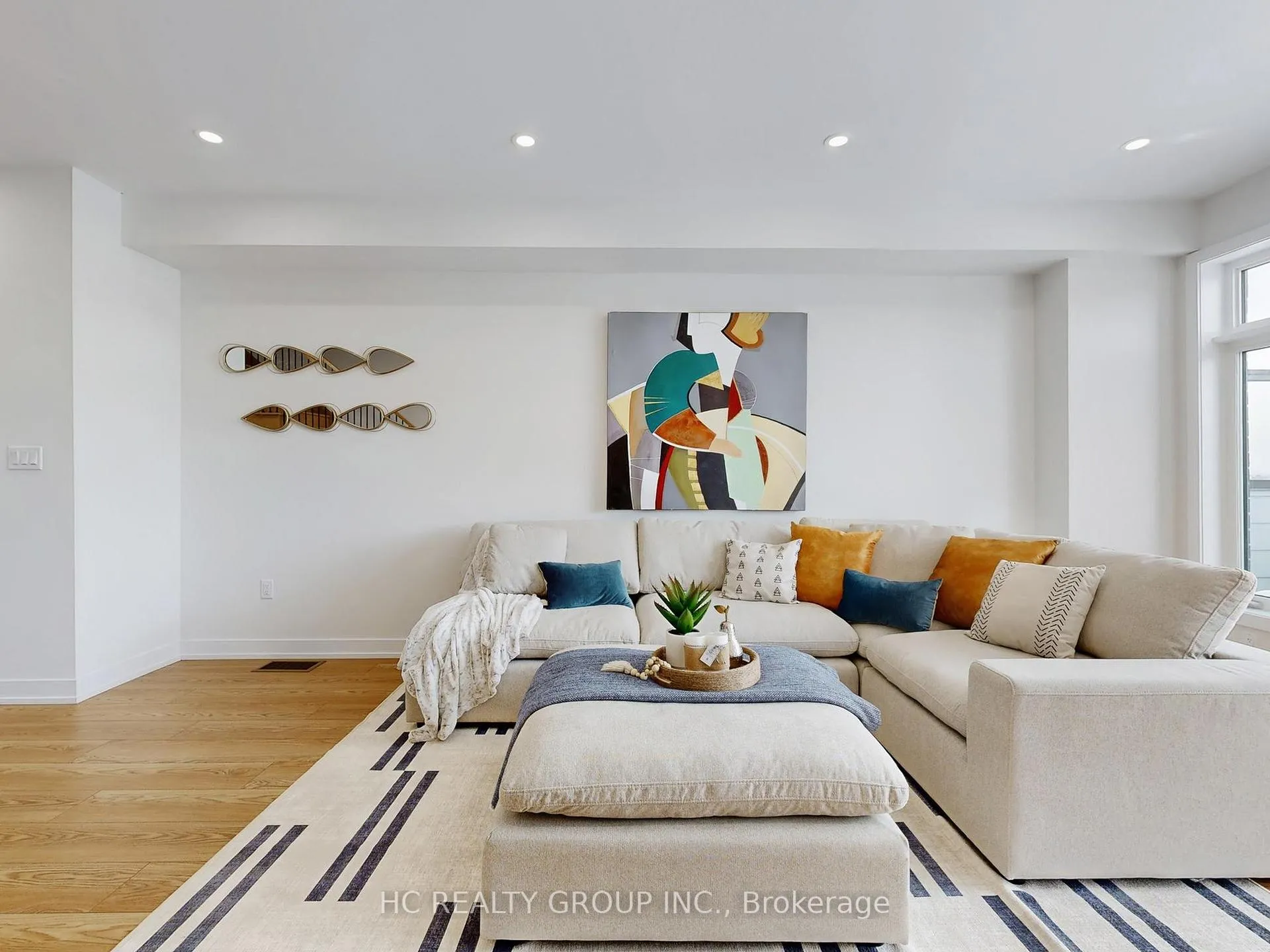Photo 4 of 1810 Donald Cousens Parkway, Markham, Cornell — HOMEH