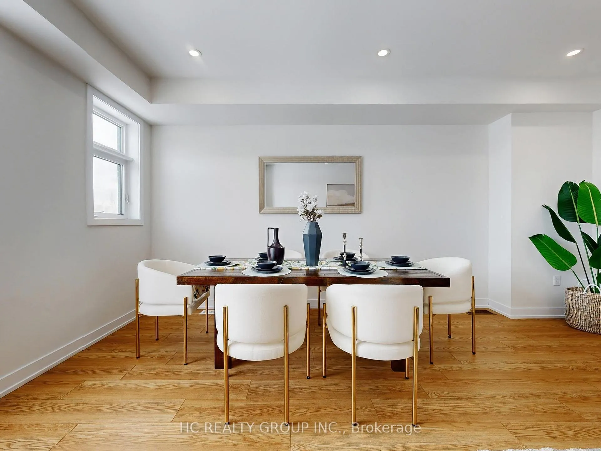 Photo 9 of 1810 Donald Cousens Parkway, Markham, Cornell — HOMEH