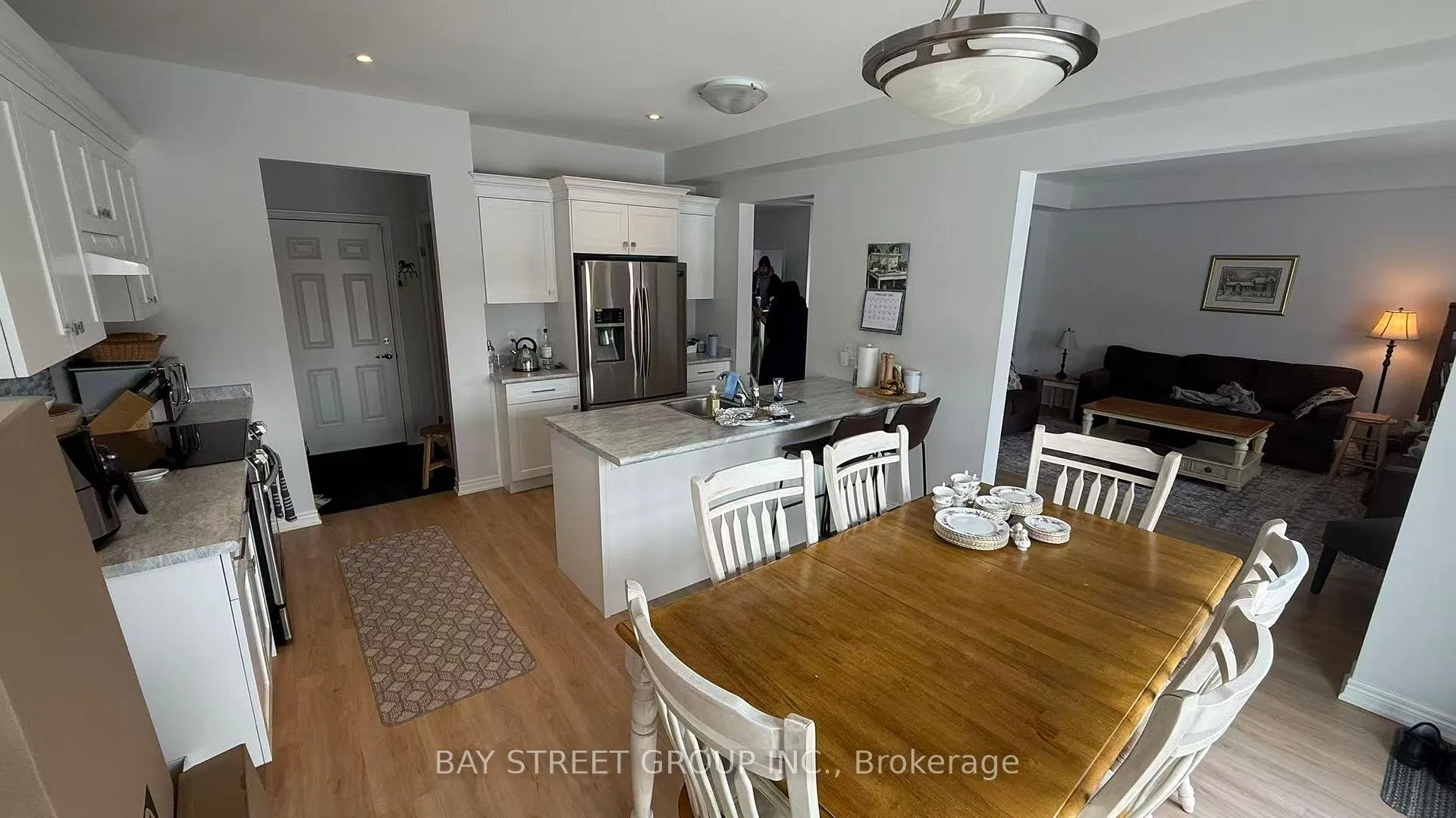 Photo 8 of 135 Juneberry Road, Thorold, Confederation Heights — HOMEH