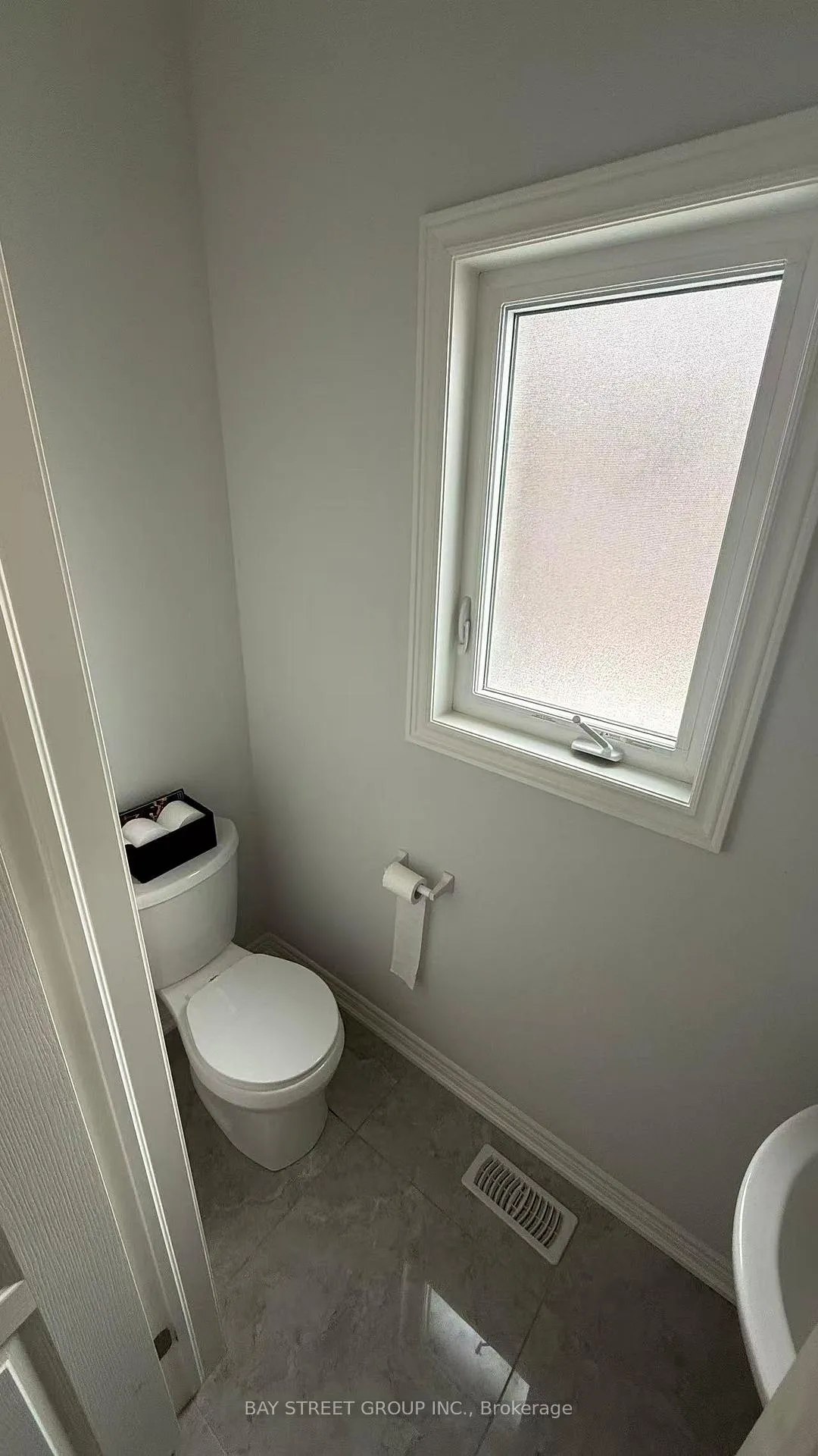 Photo 9 of 135 Juneberry Road, Thorold, Confederation Heights — HOMEH
