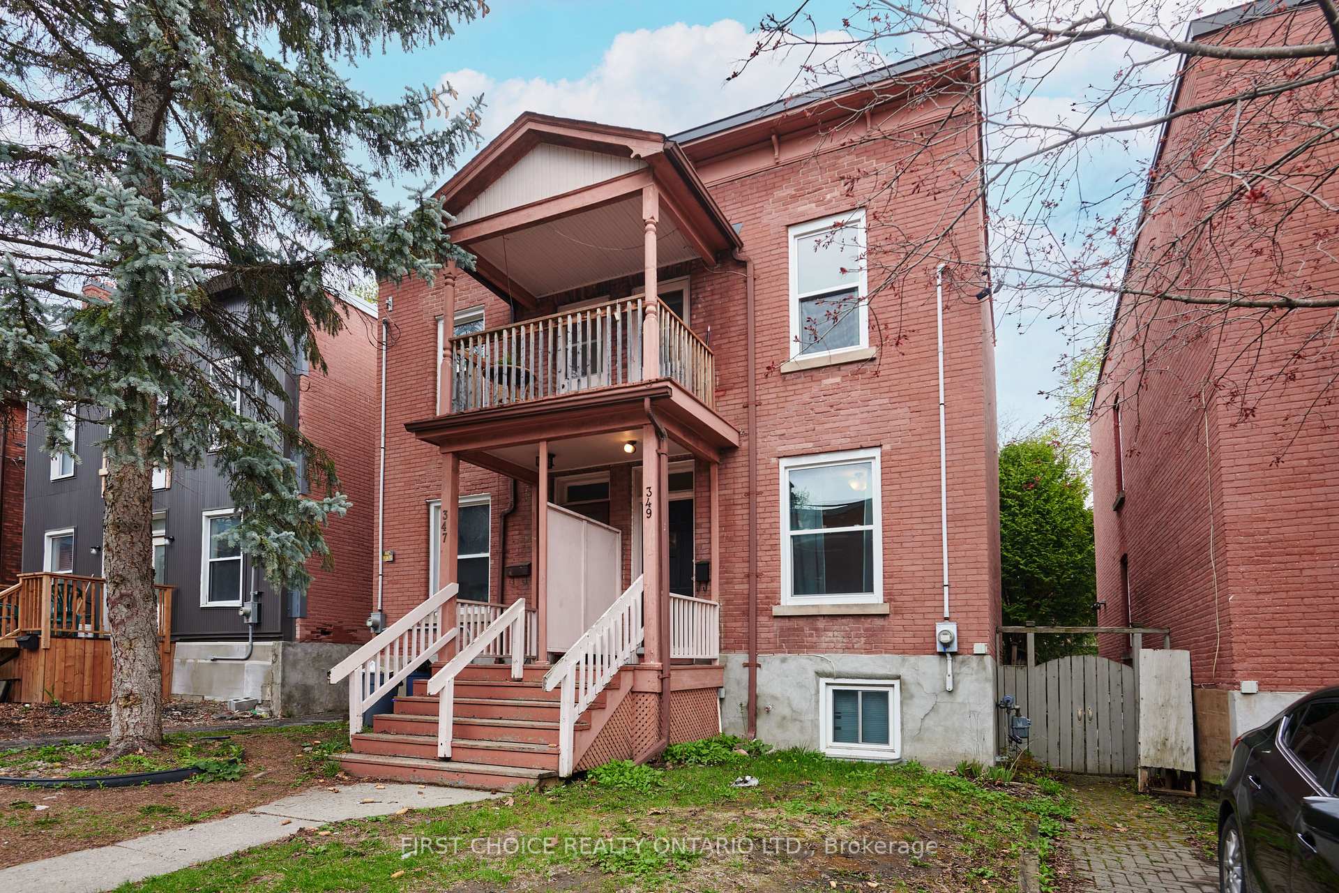 Front of 349 Chapel Street