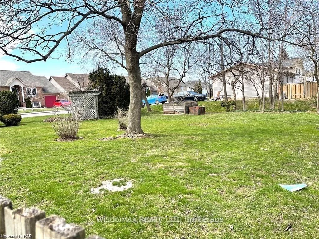 Photo 1 of 4758 Paddock Trail Drive, Niagara Falls, Ascot — HOMEH