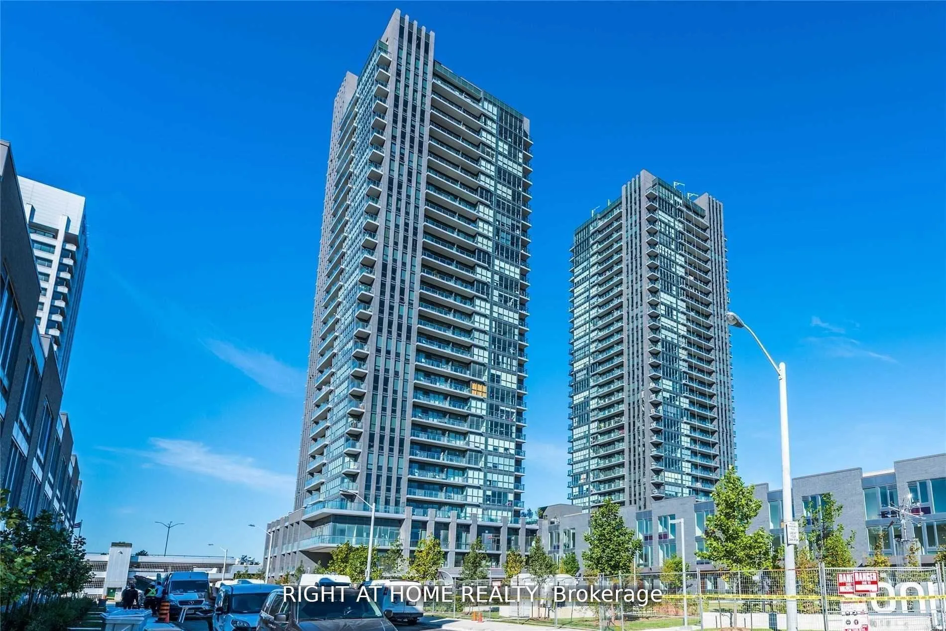 Photo 1 of Unit 2702N, 6 Sonic Way, Toronto, Flemingdon Park — HOMEH
