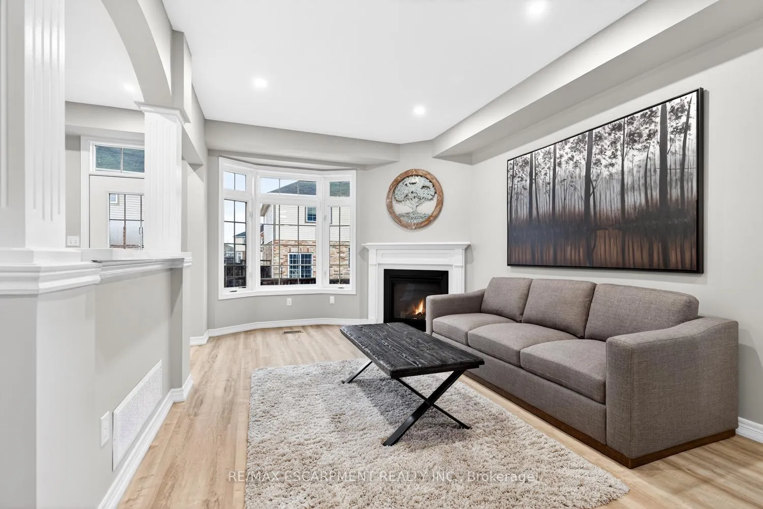 Photo 8 of 8 Bousfield Court, Hamilton, Waterdown — HOMEH