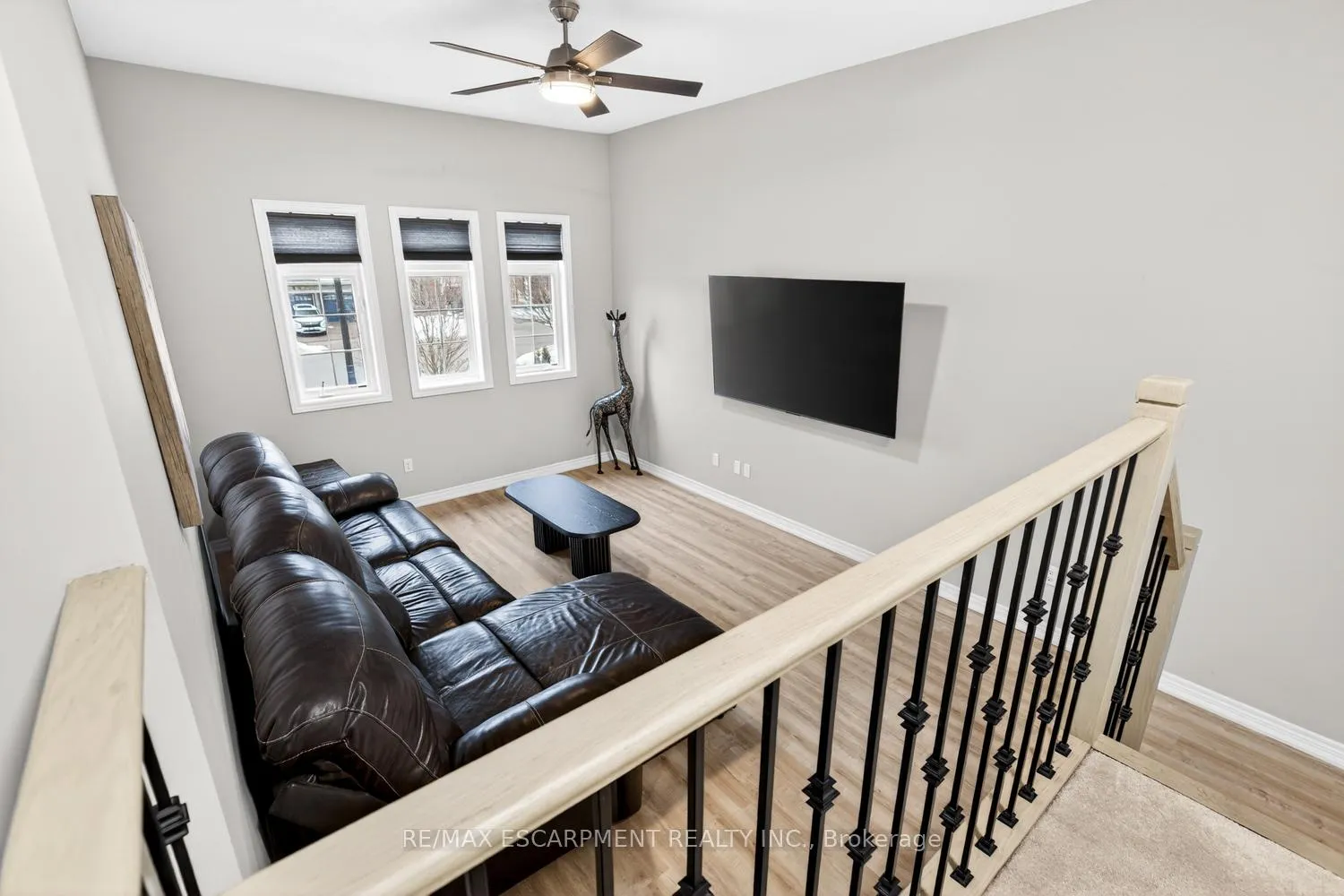 Photo 20 of 8 Bousfield Court, Hamilton, Waterdown — HOMEH