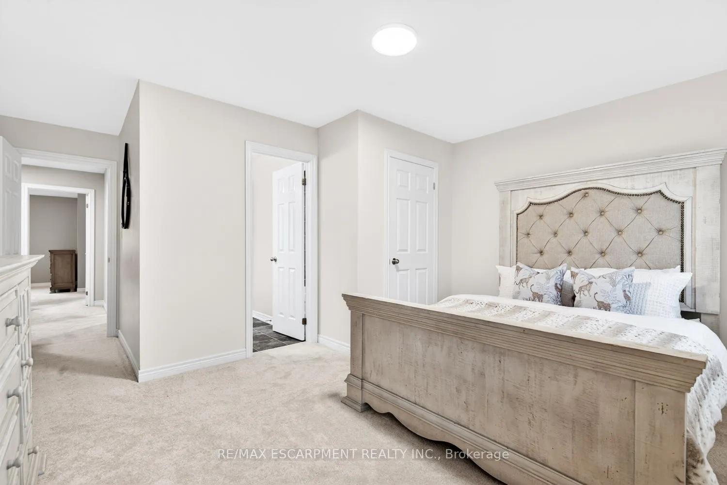 Photo 27 of 8 Bousfield Court, Hamilton, Waterdown — HOMEH