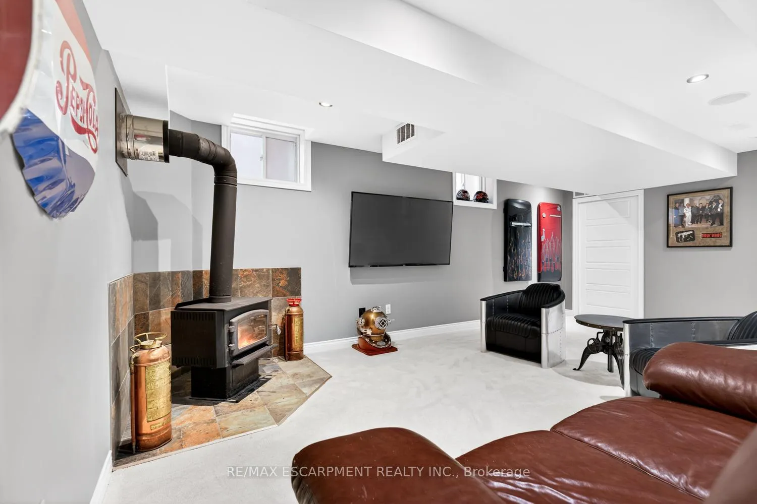 Photo 36 of 8 Bousfield Court, Hamilton, Waterdown — HOMEH