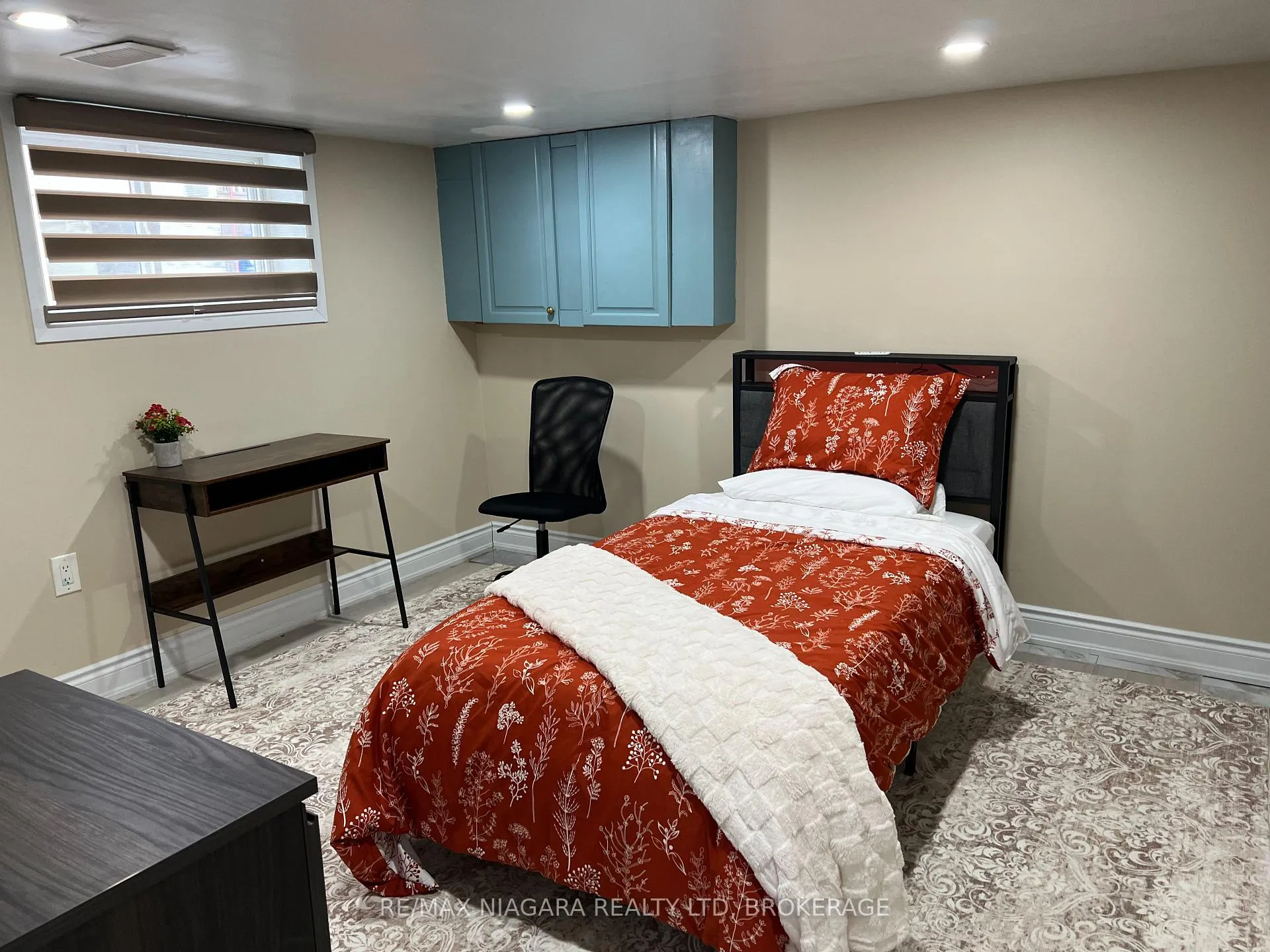 Photo 2 of Unit Lower, 3968 St Peter Street, Niagara Falls, Stamford — HOMEH