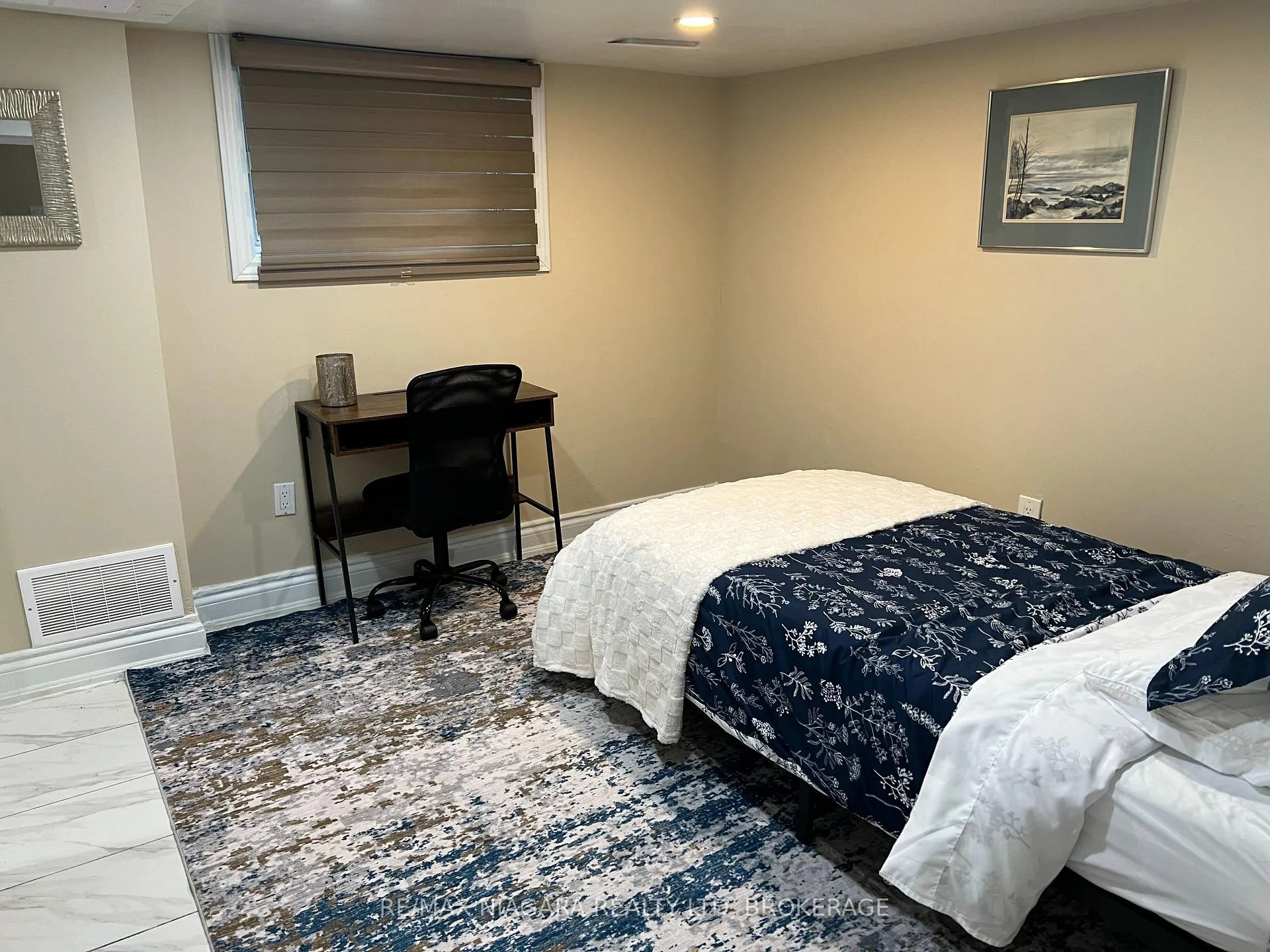 Photo 16 of Unit Lower, 3968 St Peter Street, Niagara Falls, Stamford — HOMEH