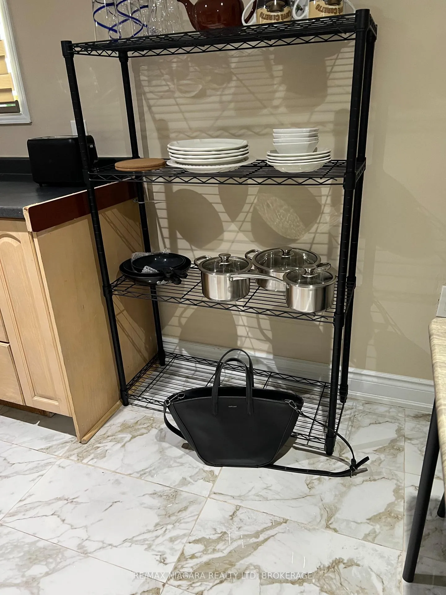 Photo 19 of Unit Lower, 3968 St Peter Street, Niagara Falls, Stamford — HOMEH