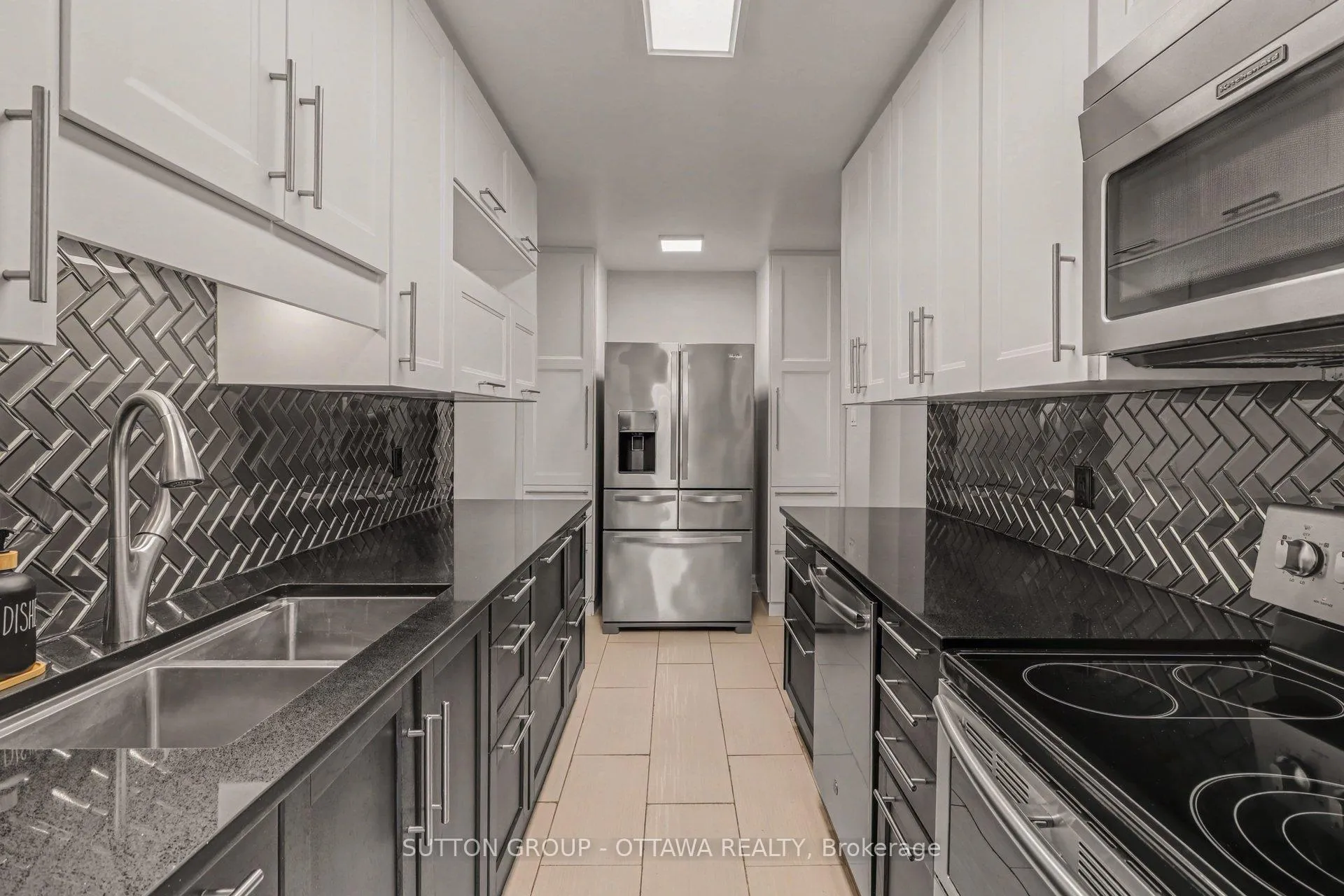Photo 12 of 1634 Cheevers Crescent, Ottawa, Fallingbrook/Pineridge — HOMEH
