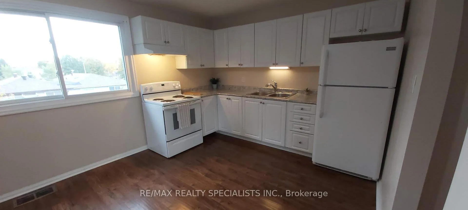 Photo 9 of 25B Cundles Road E, Barrie, Cundles East — HOMEH