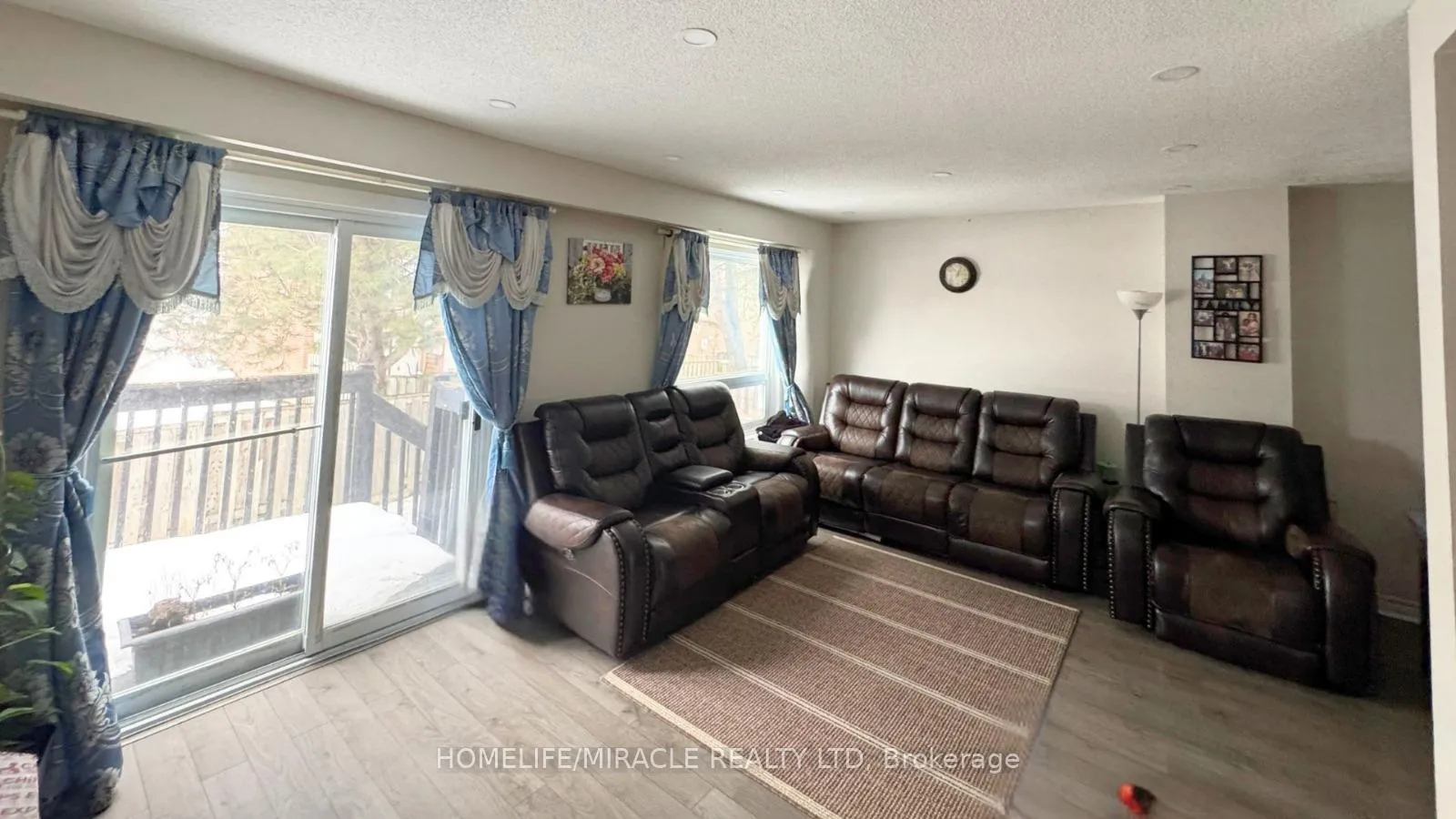 Photo 6 of 61 Moregate Crescent, Brampton, Central Park — HOMEH