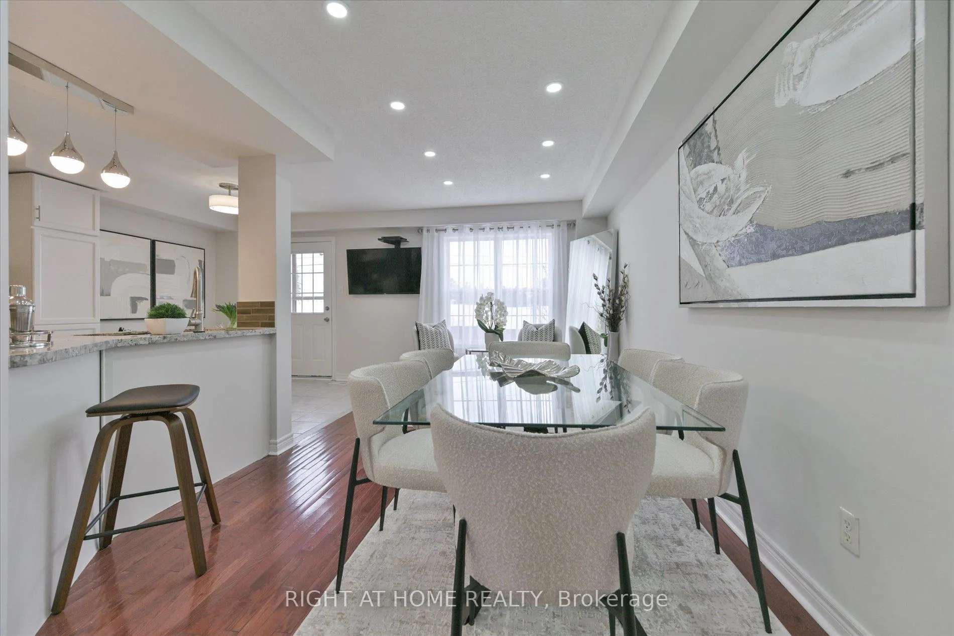 Photo 10 of 61 Milloy Place, Aurora, Aurora Grove — HOMEH