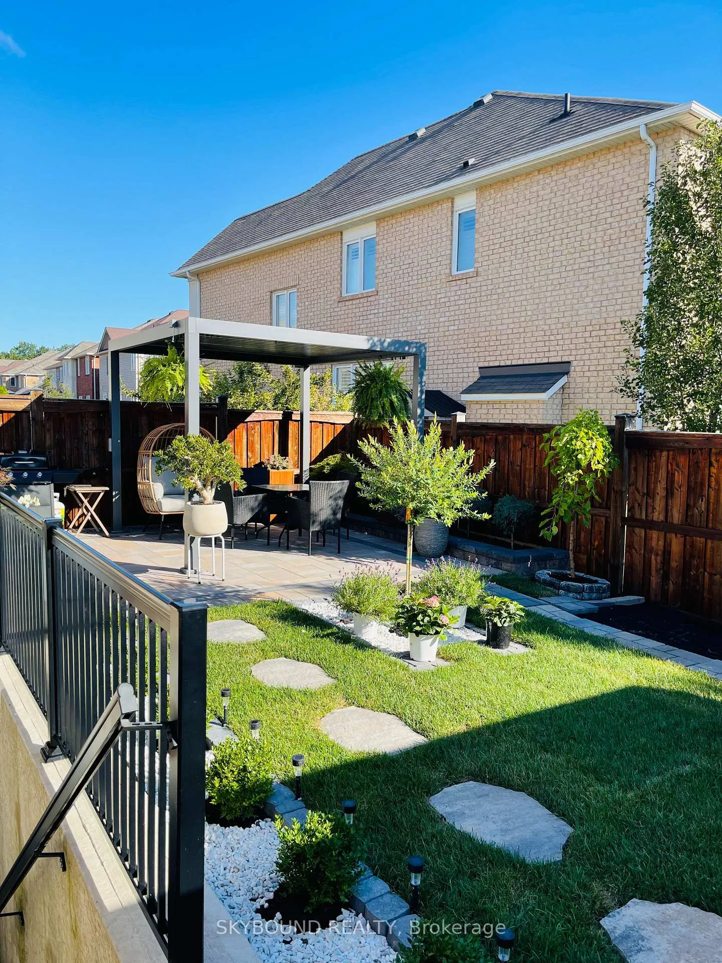 Photo 1 of Unit Bsmt, 901 Farmstead Drive, Milton, Willmott — HOMEH