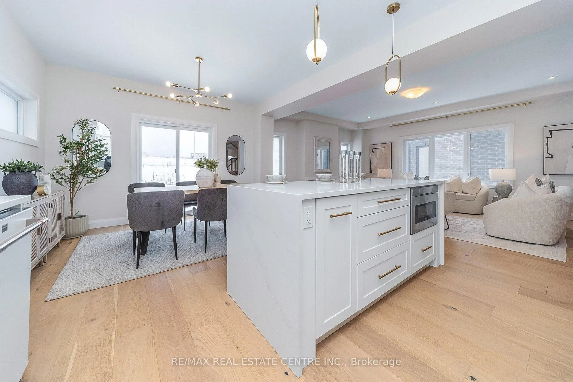 Photo 10 of 223 Otterbein Road, Kitchener — HOMEH