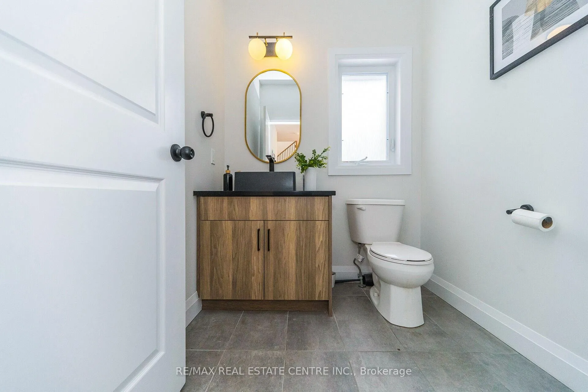 Photo 15 of 223 Otterbein Road, Kitchener — HOMEH