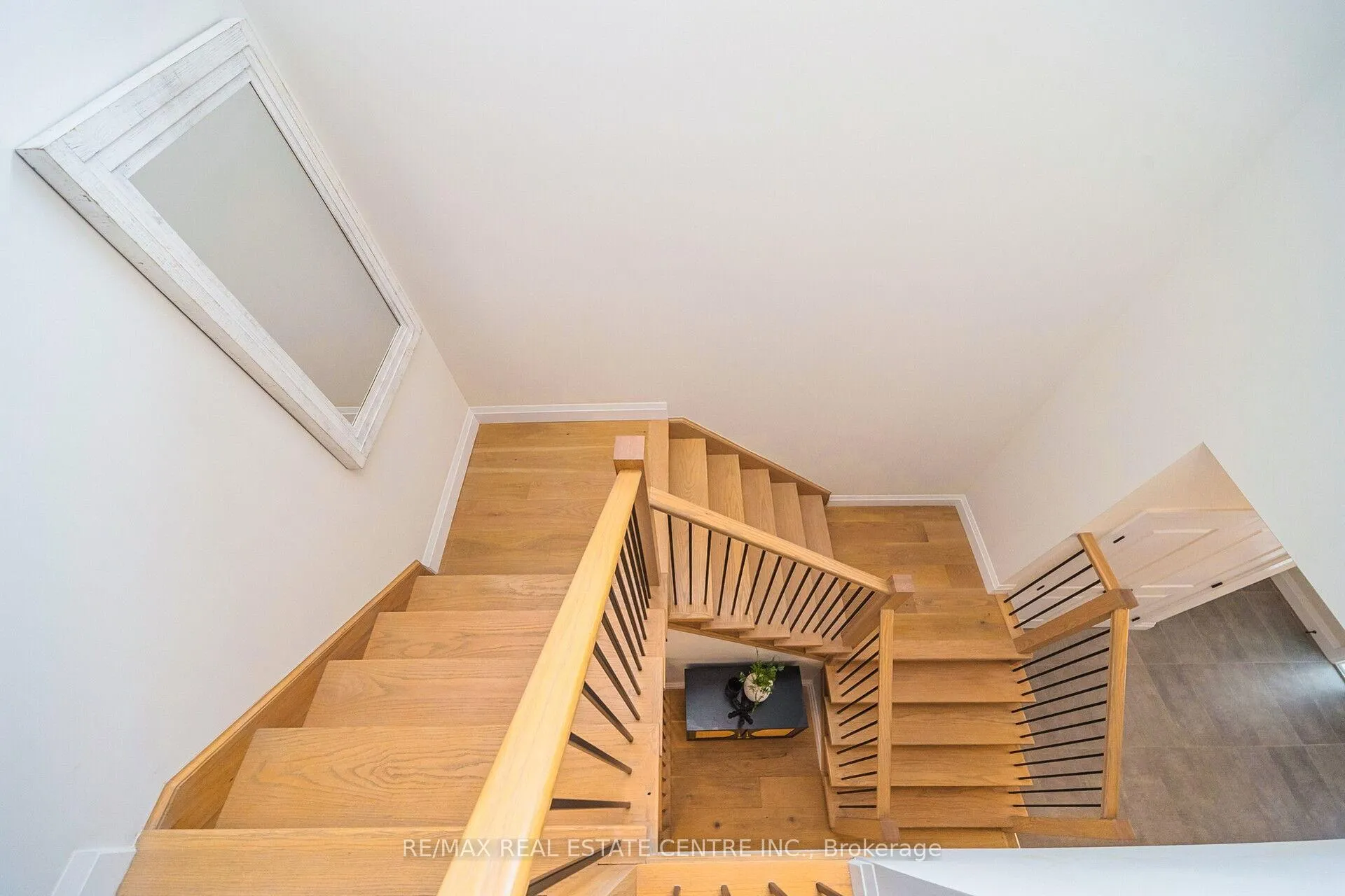Photo 17 of 223 Otterbein Road, Kitchener — HOMEH