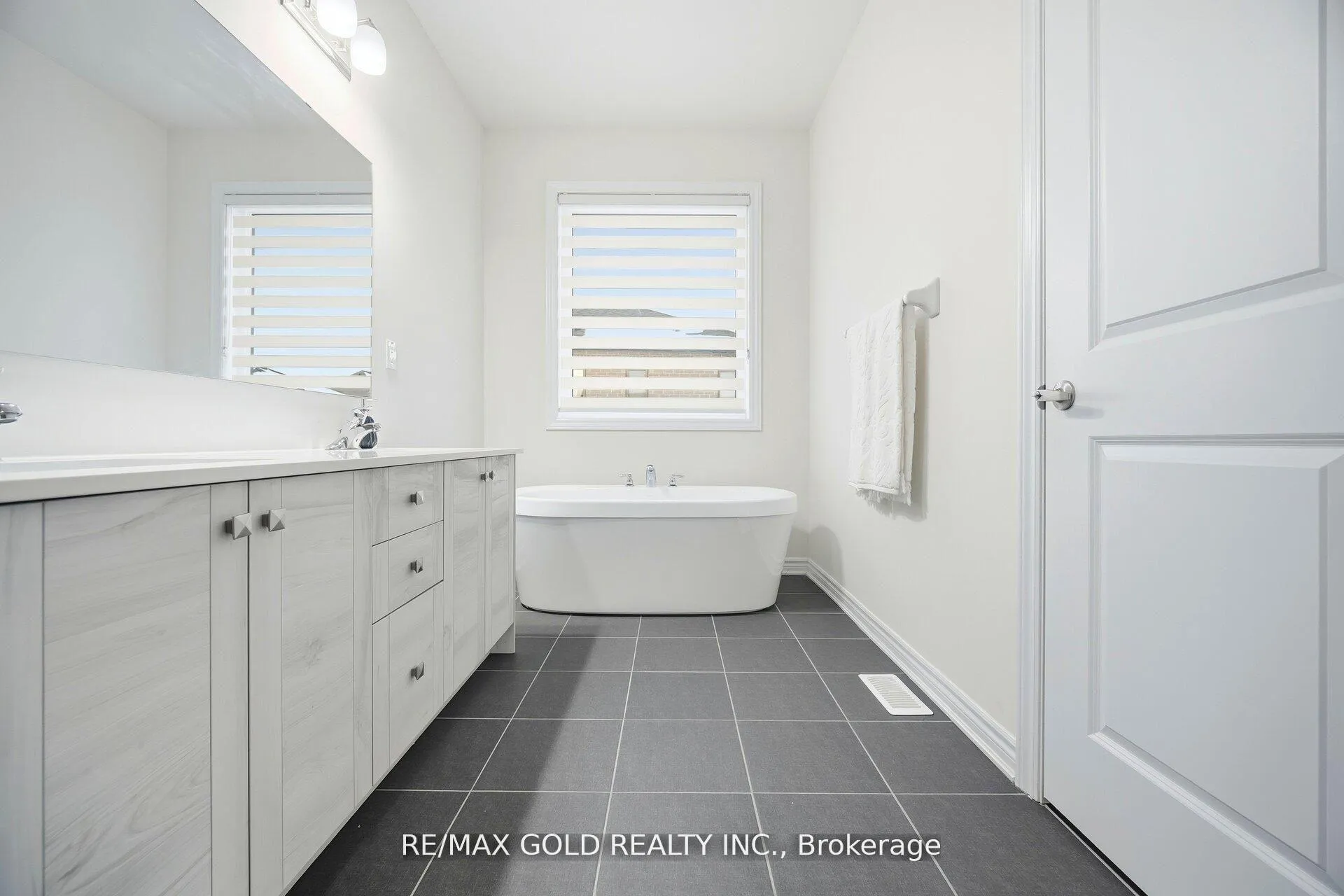 Photo 29 of 15 Spinland Street, Caledon, Rural Caledon — HOMEH