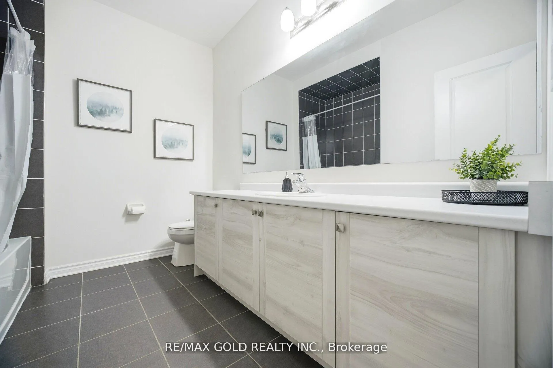 Photo 35 of 15 Spinland Street, Caledon, Rural Caledon — HOMEH