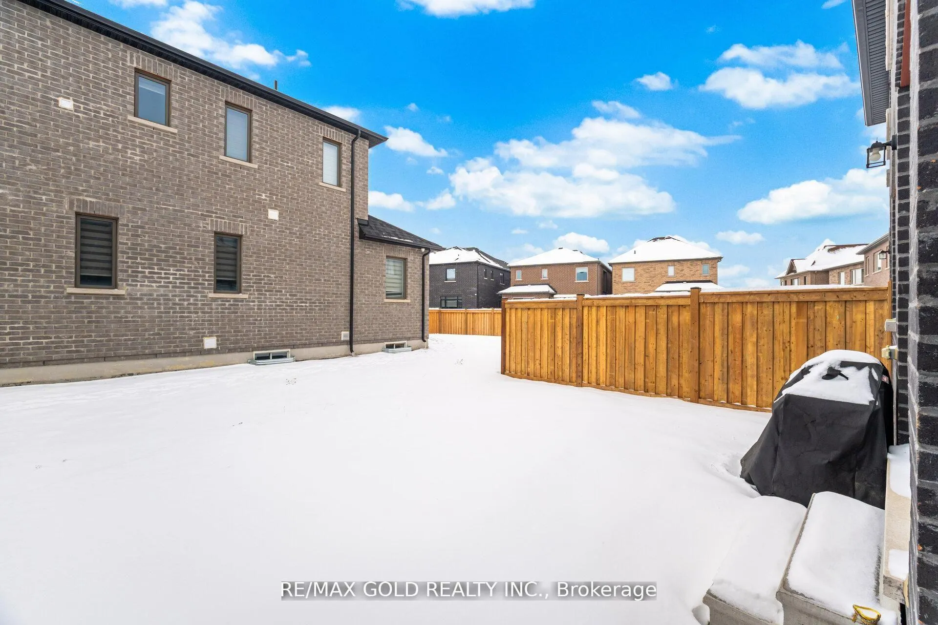 Photo 41 of 15 Spinland Street, Caledon, Rural Caledon — HOMEH